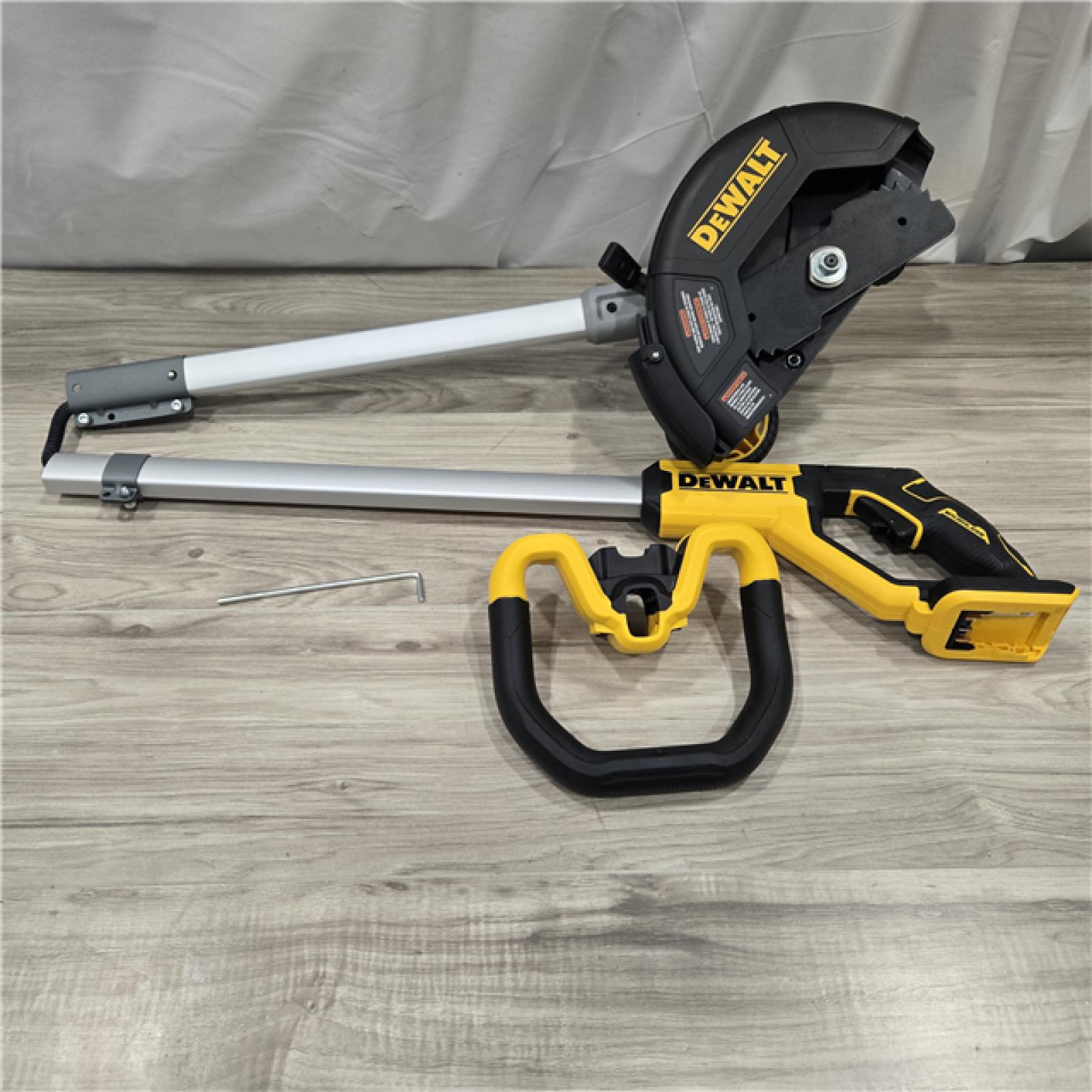 LIKE NEW! - DeWALT 20V MAX Cordless Lawn Edger (Tool Only)