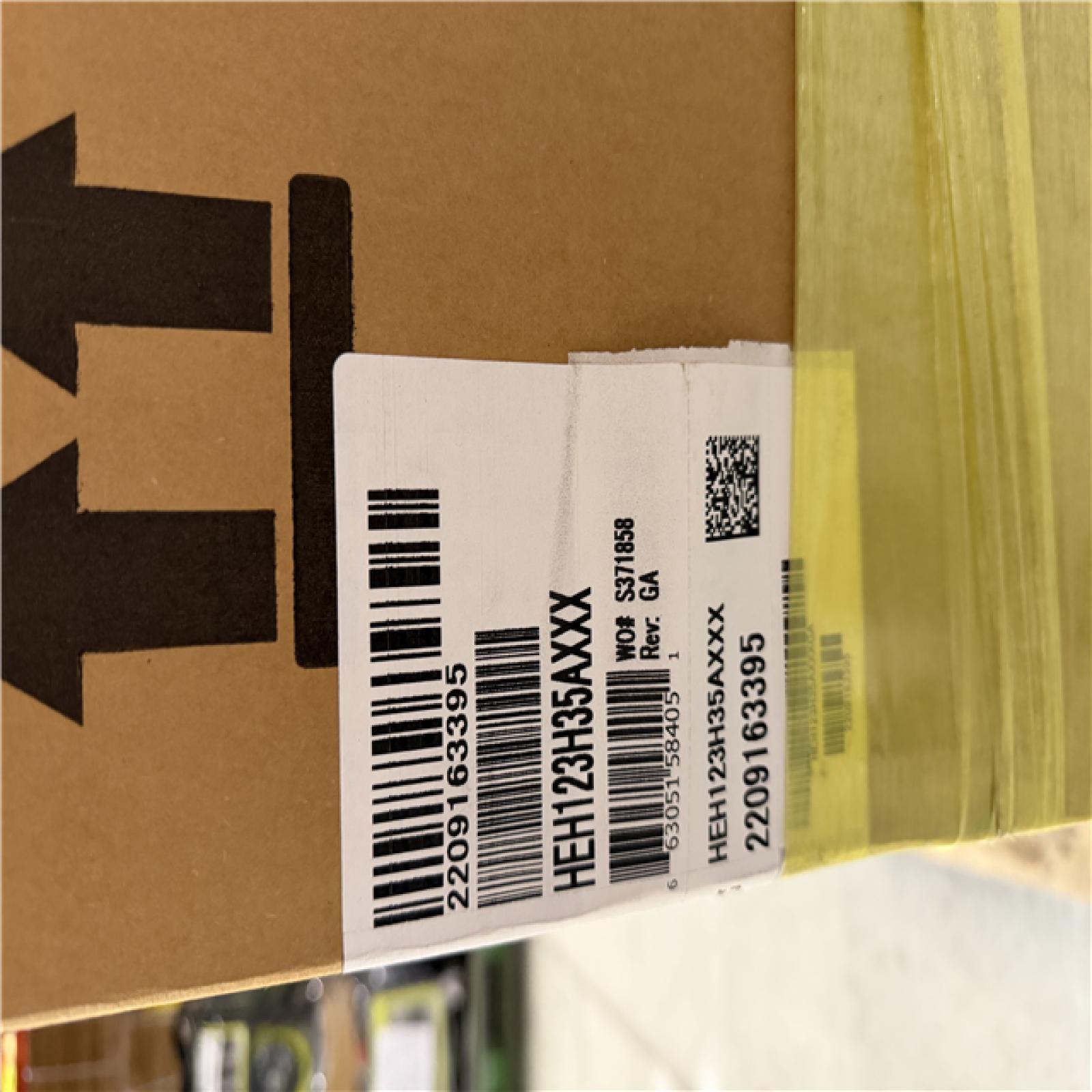 DALLAS LOCATION - AMANA HEATING AND AIRCONDITIONING PALLET -(4 UNITS)