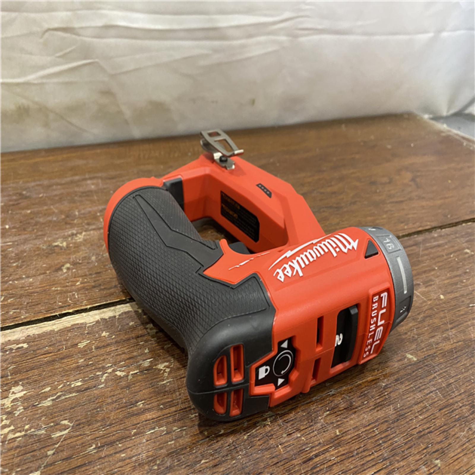 AS-IS Milwaukee 2505-22 M12 FUEL Lithium-Ion 3/8 in. Cordless Installation Drill Driver Kit (2 Ah)