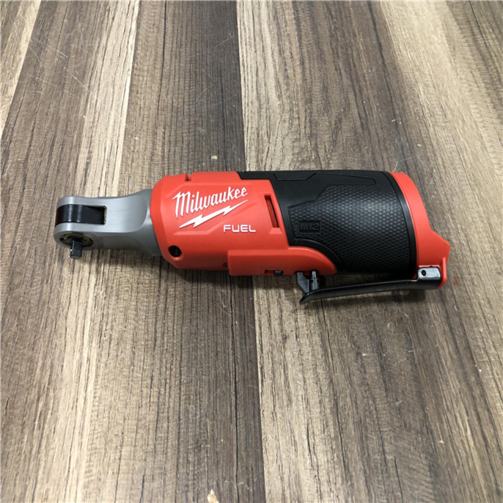 AS-IS Milwaukee M12 FUEL 12V Lithium-Ion Brushless Cordless High Speed 1/4 in. Ratchet Kit