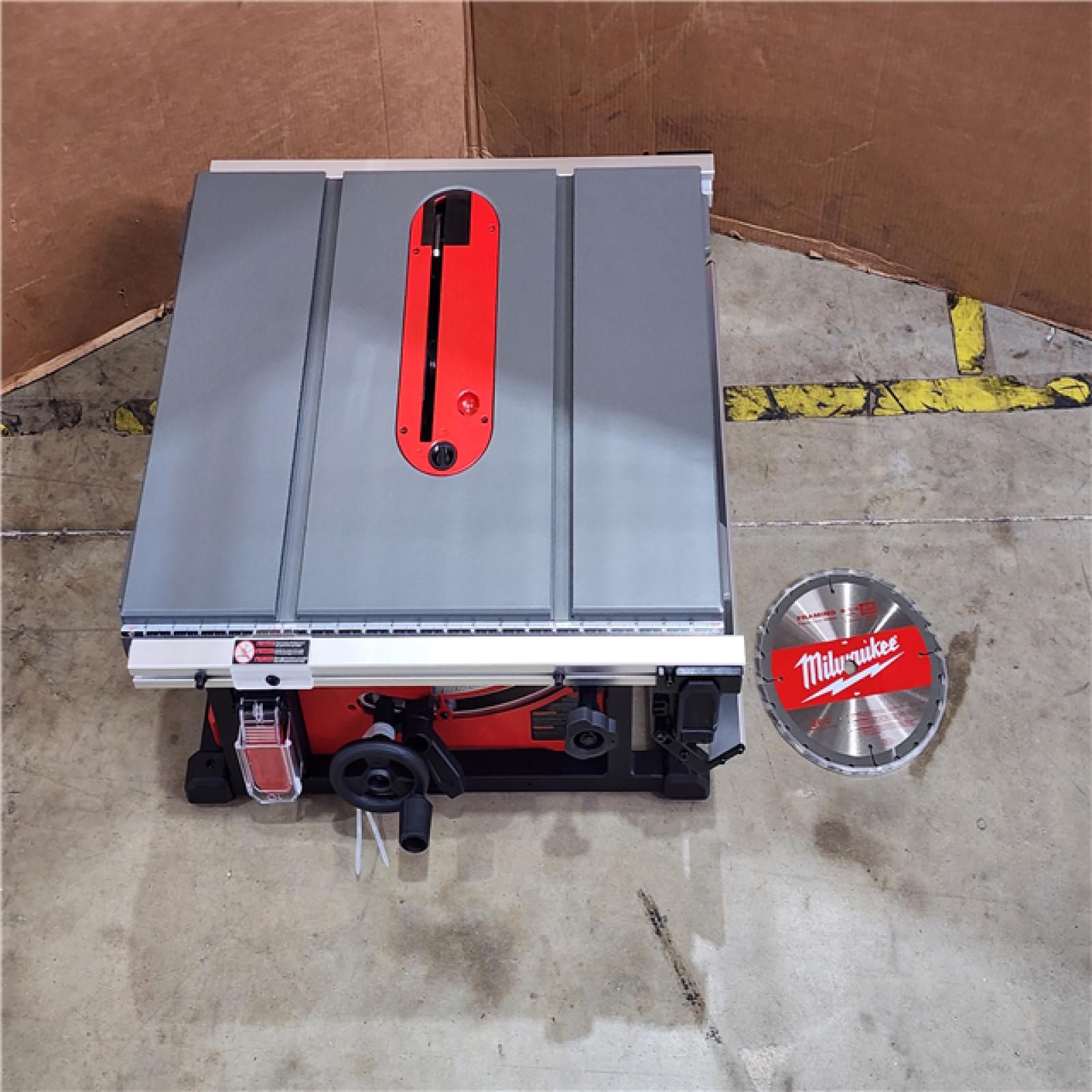 HOUSTON LOCATION - AS-IS Milwaukee M18 FUEL ONE-KEY 18- Volt Lithium-Ion Brushless Cordless 8-1/4 in. Table Saw Kit