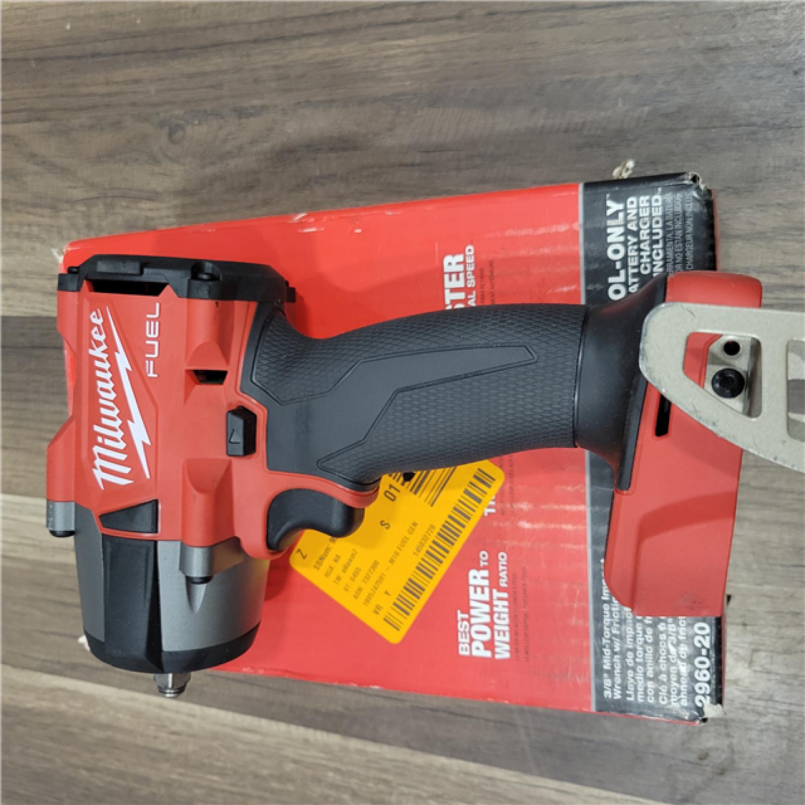 AS-IS  Milwaukee M18 18V Fuel 3/8  Mid-Torque Compact Impact Wrench Brushless Cordless Lithium-Ion 2960-20