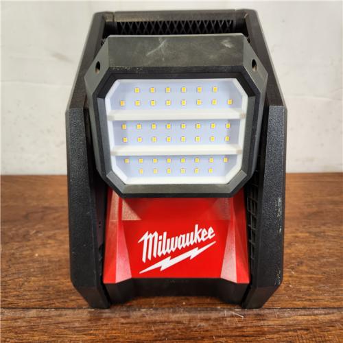 AS-IS Milwaukee M18 Cordless 4000 Lumens ROVER LED AC/DC Flood Light (Tool-Only)
