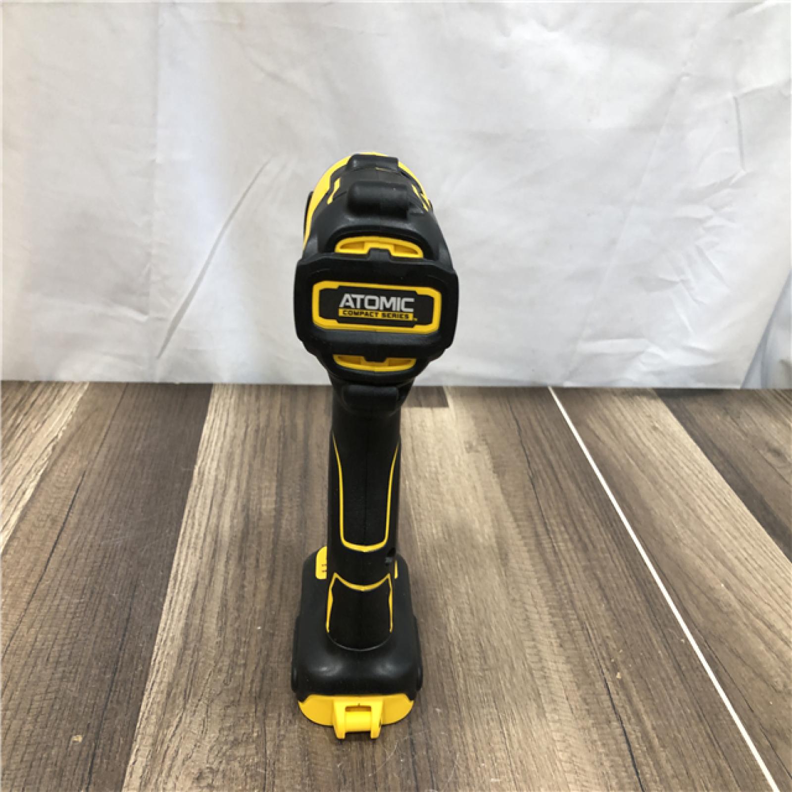 AS-IS DEWALT Atomic 20V Max Lithium-Ion Brushless Cordless Compact 1/4 in. Impact Driver Kit