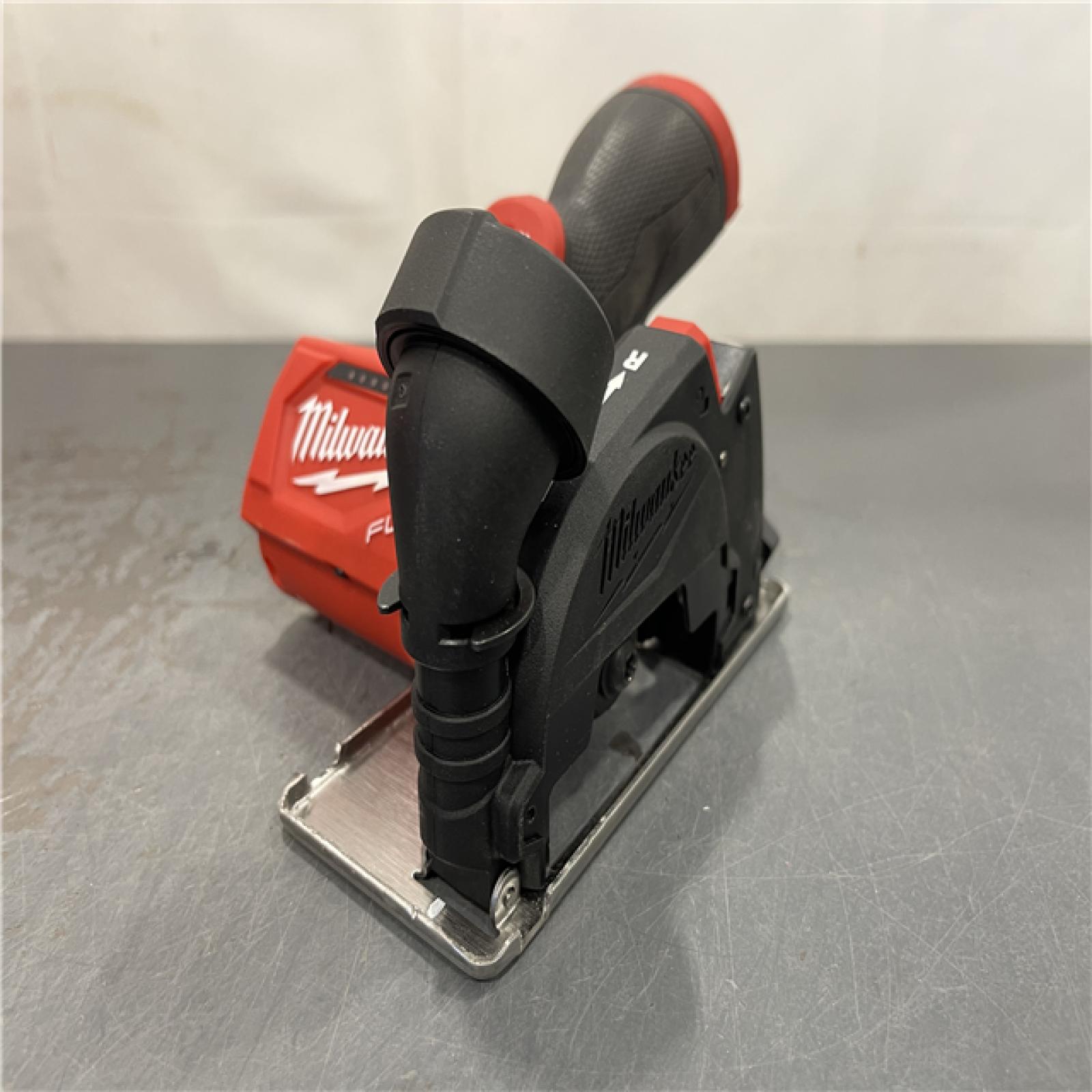 AS-IS - Milwaukee M12 FUEL 12V Lithium-Ion Brushless Cordless 3 in. Cut Off Saw