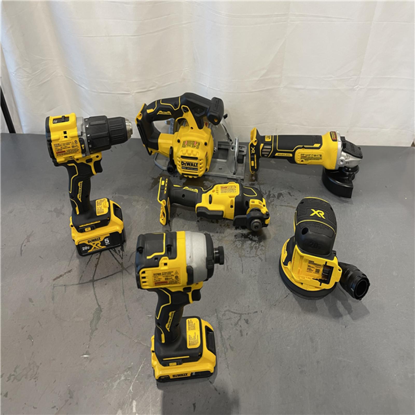 AS-IS - DEWALT 20-Volt MAX ToughSystem Lithium-Ion 6-Tool Cordless Combo Kit