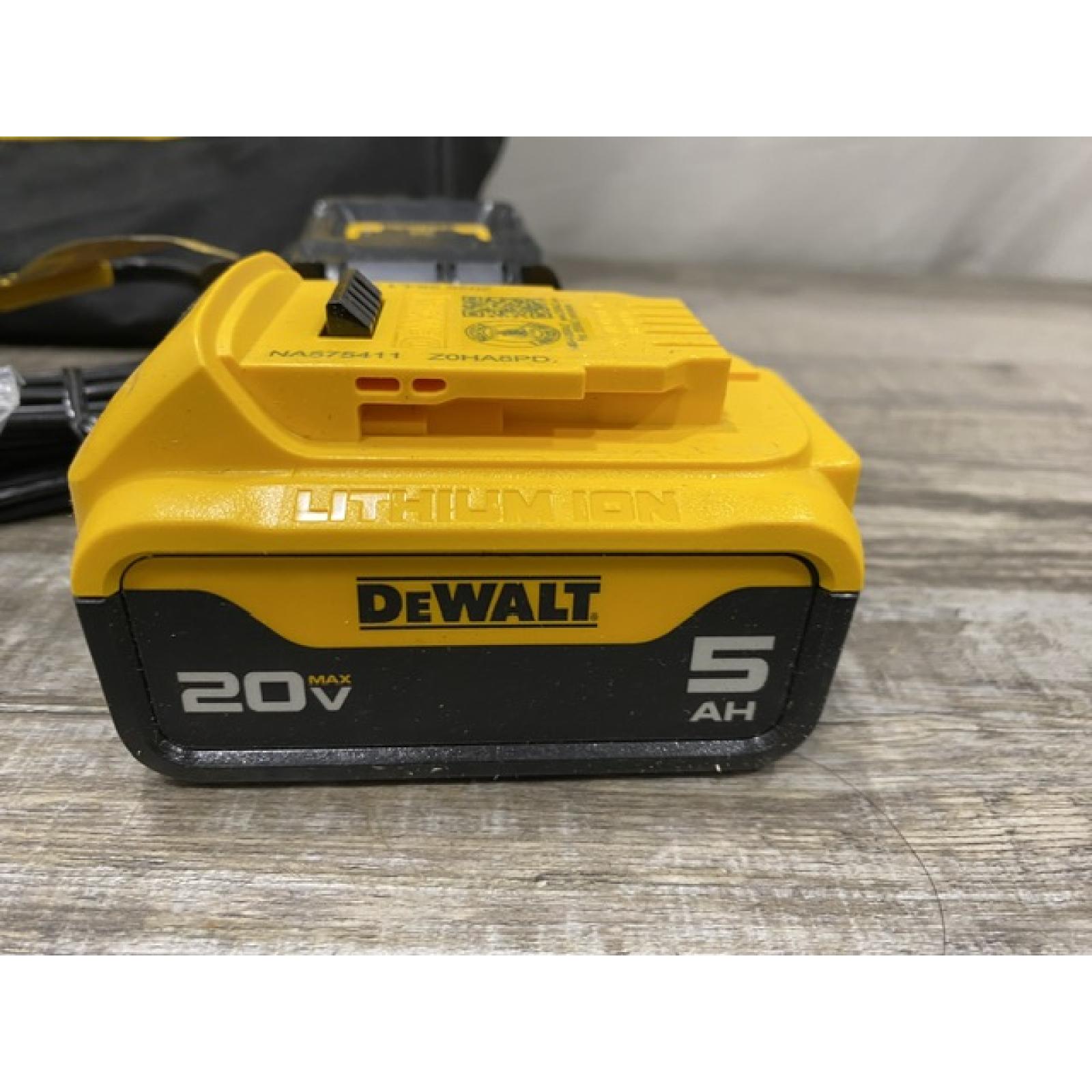 AS-IS DEWALT ATOMIC 20V Lithium-Ion Cordless 1/2 in. Hammer Drill Kit