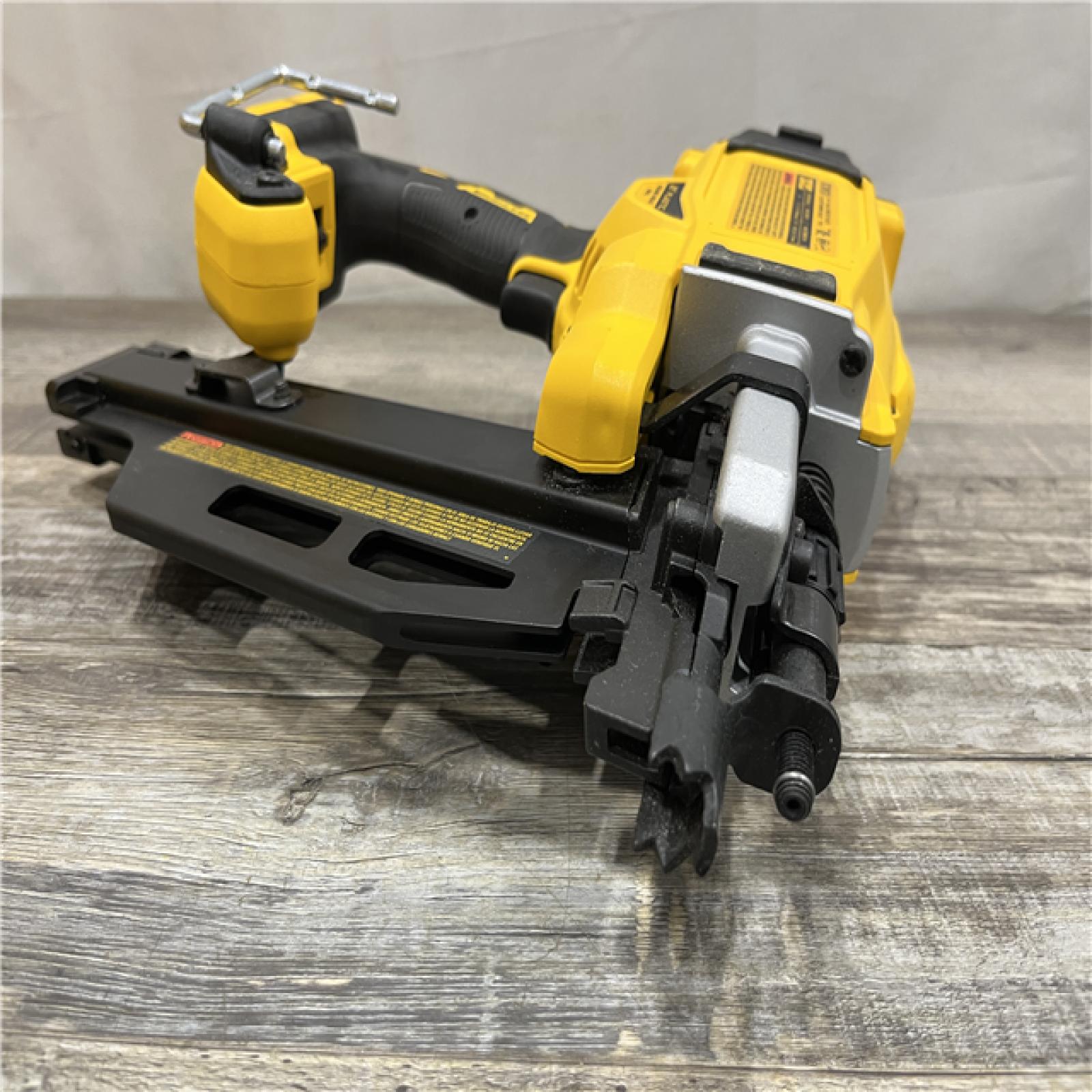 AS-IS DEWALT 20-Volt 21° Cordless Framing Nailer (Tool-Only)