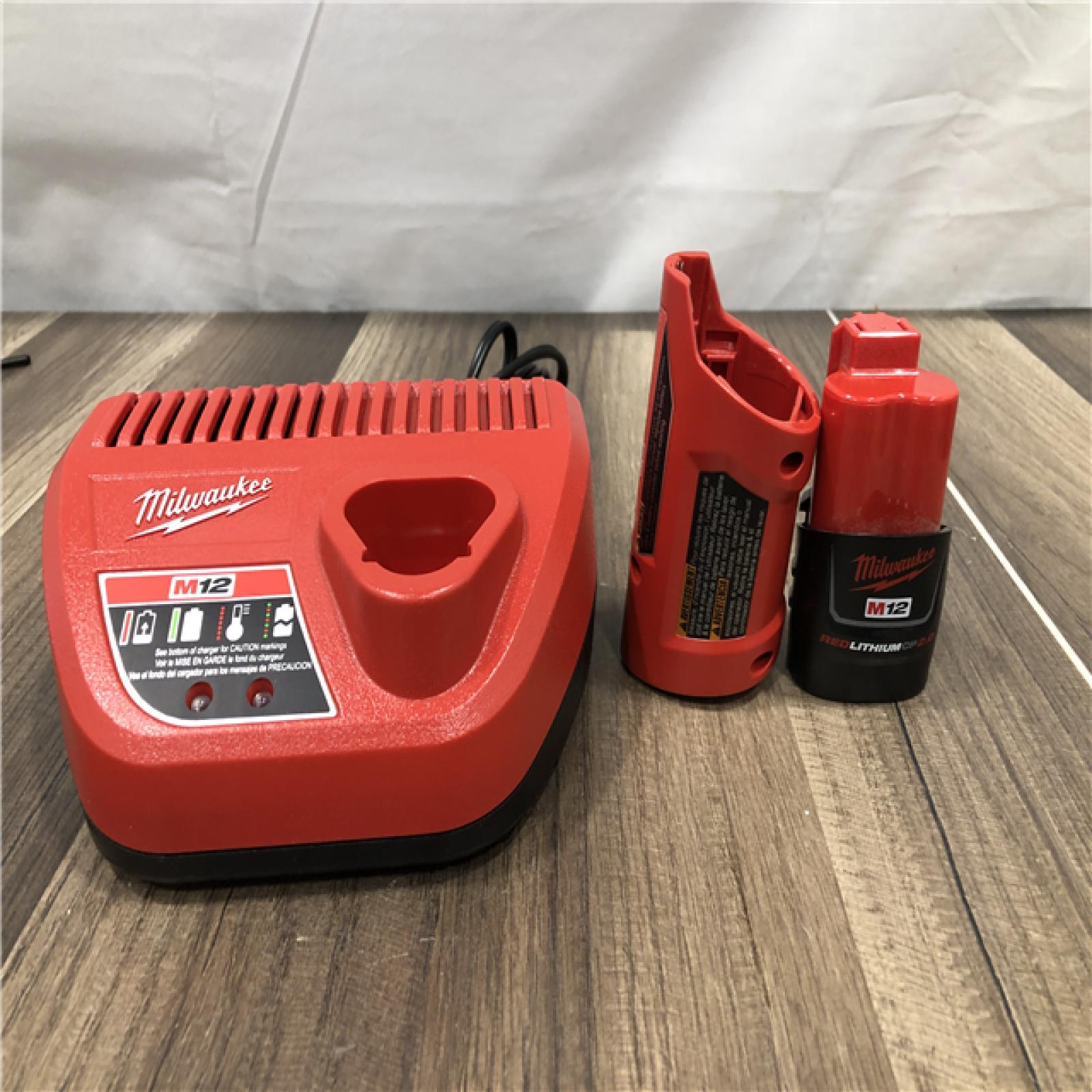 AS-IS Milwaukee Women's Large 12-Volt Lithium-Ion Cordless Gray Heated Jacket Hoodie Kit