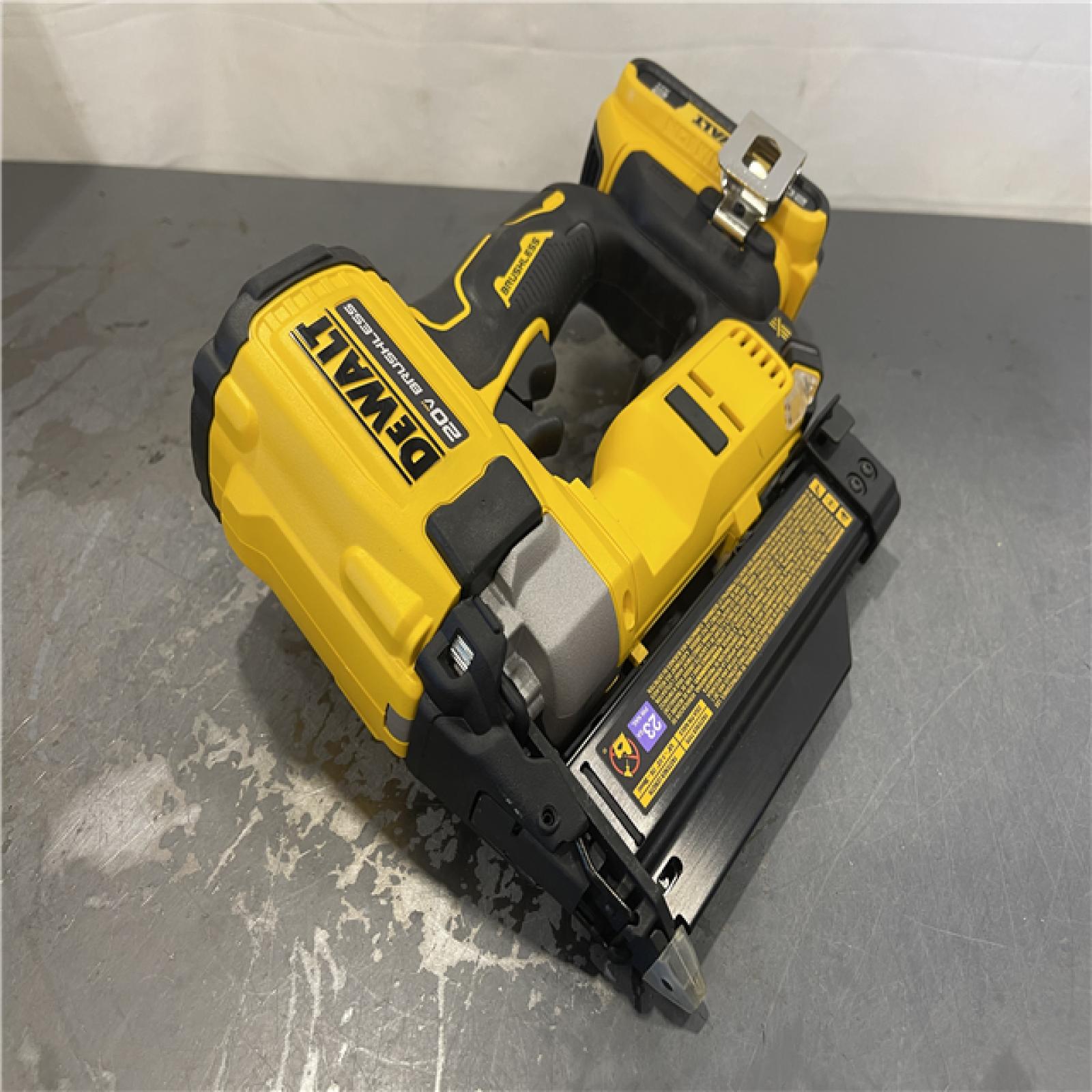 AS-IS - DeWalt ATOMIC 20V MAX Lithium Ion Cordless 23 Gauge Pin Nailer Kit