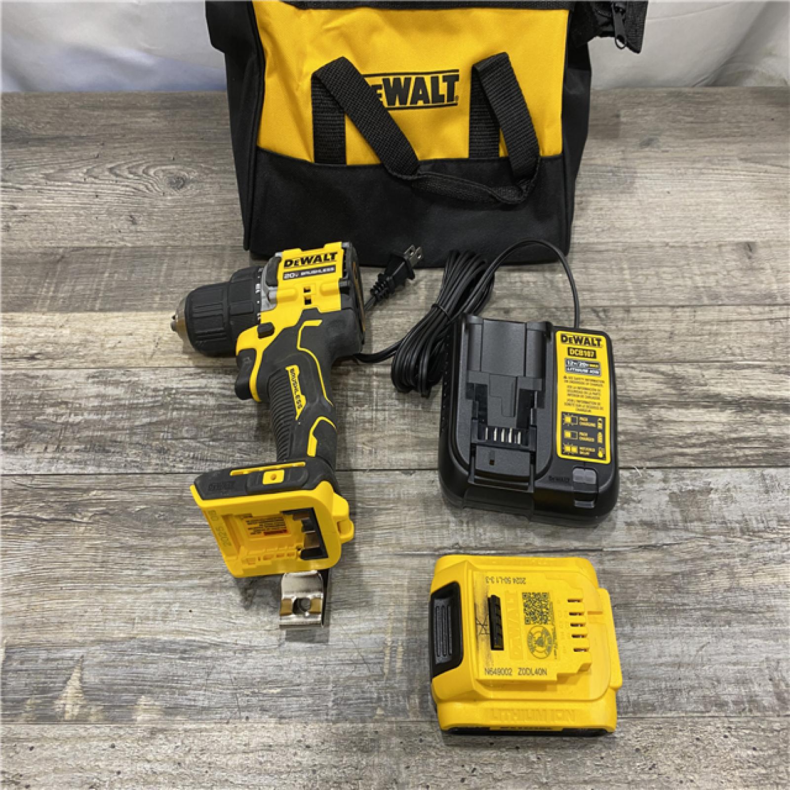 AS-IS DEWALT Atomic 20V Lithium-Ion Cordless Compact 1/2 in. Drill/Driver Kit