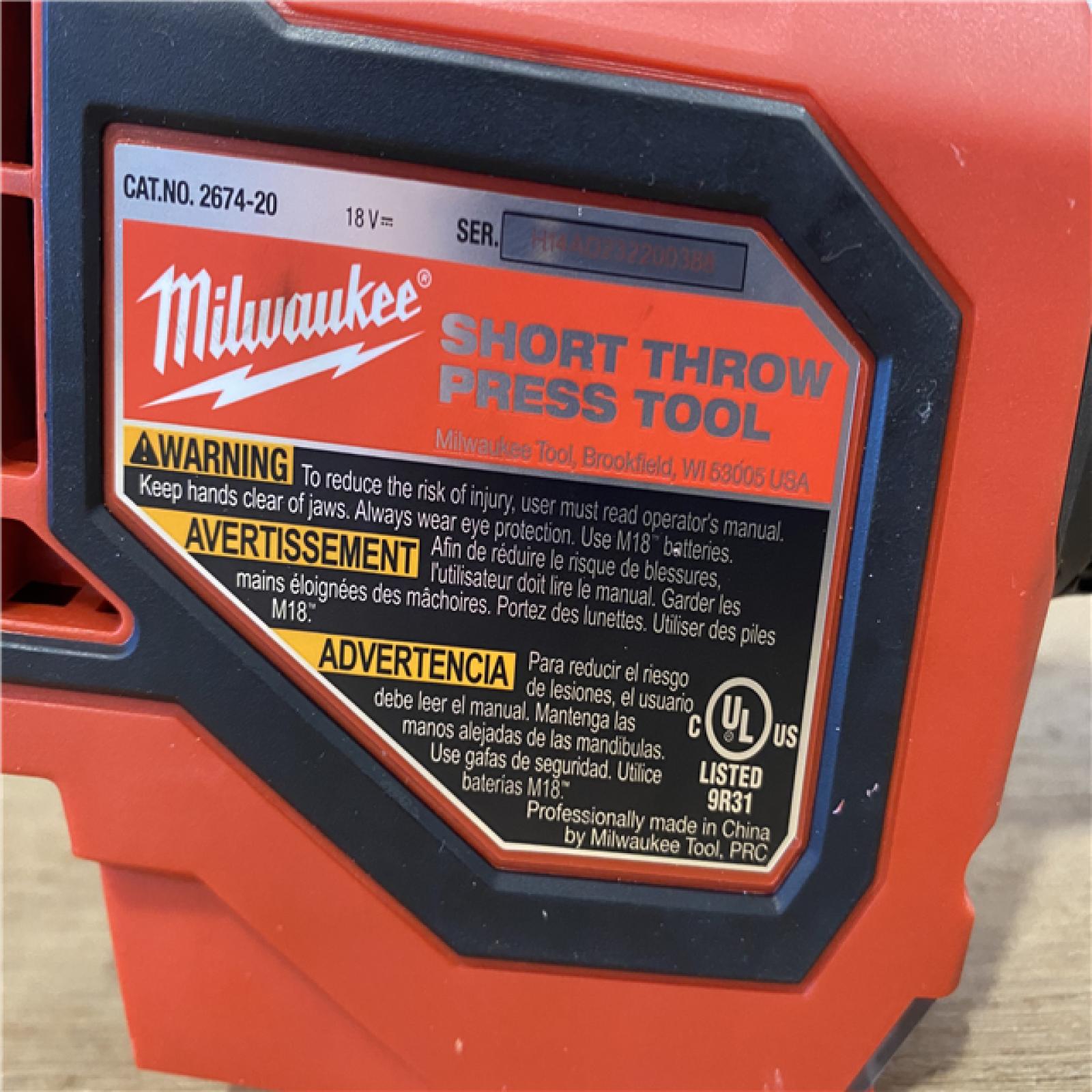 AS-IS Milwaukee 18V Lithium-Ion Cordless Short Throw Press Tool with 3 PEX Crimp Jaws Kit