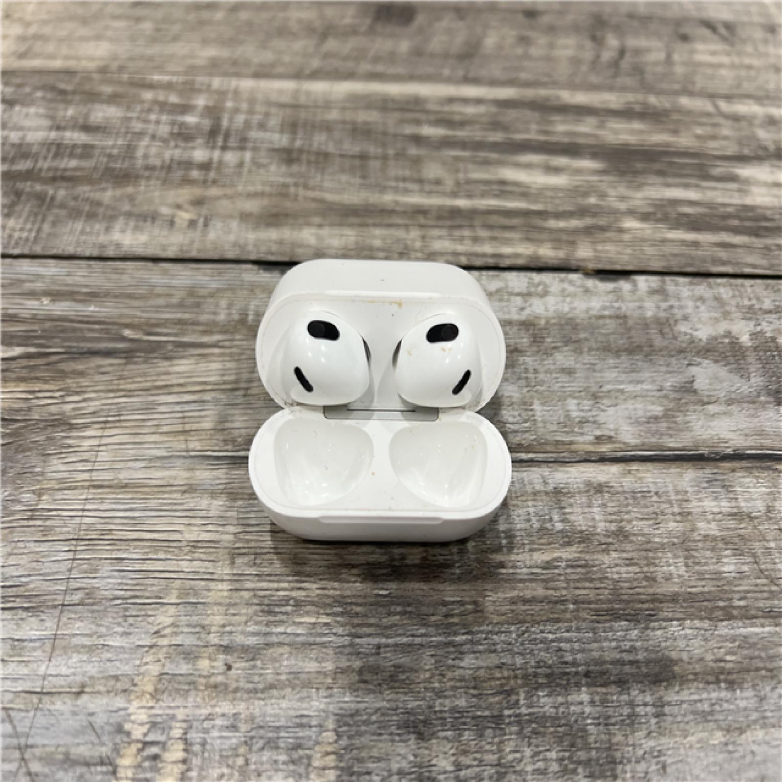 AS-IS AirPods (3rd Generation) with Lightning Charging Case