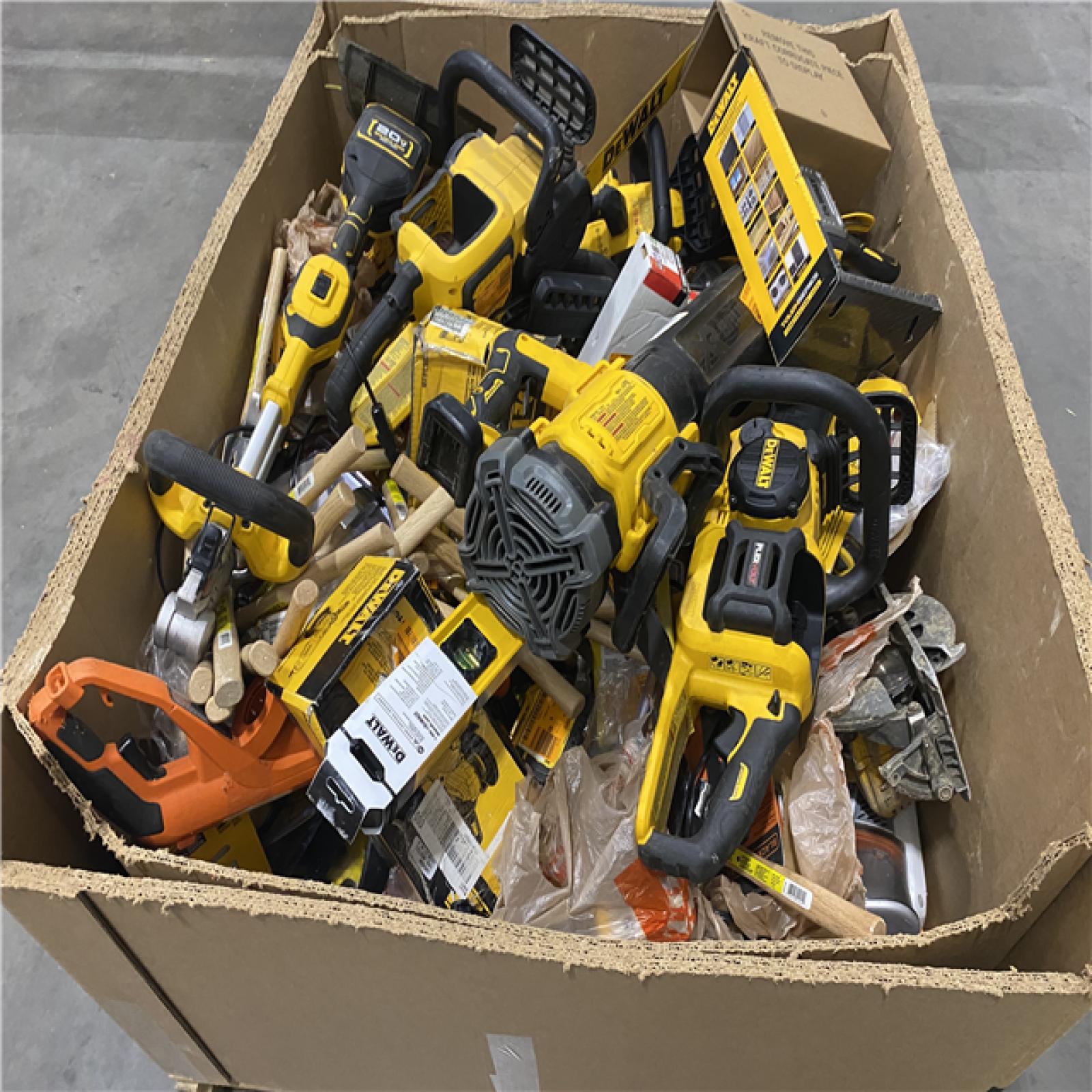 Dallas Location - As-Is Tool Pallet