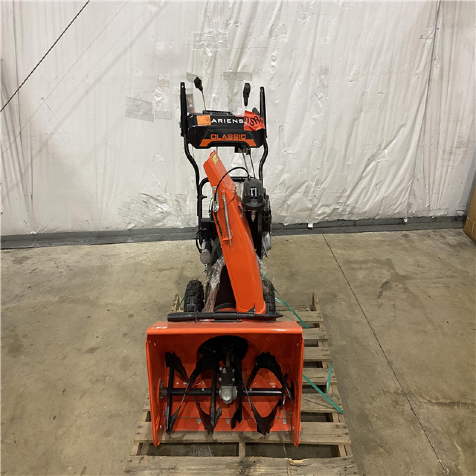 Houston Location AS IS - Ariens 24in Snow Blower