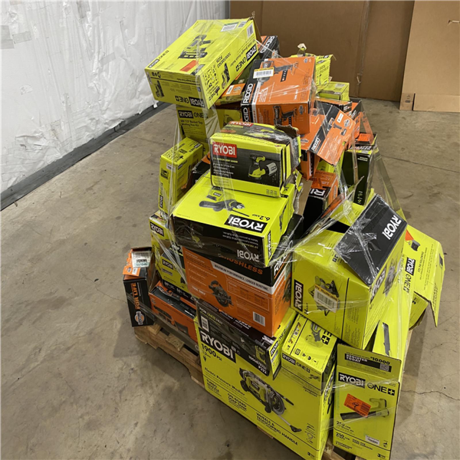 Houston Location AS IS - Tool Pallet