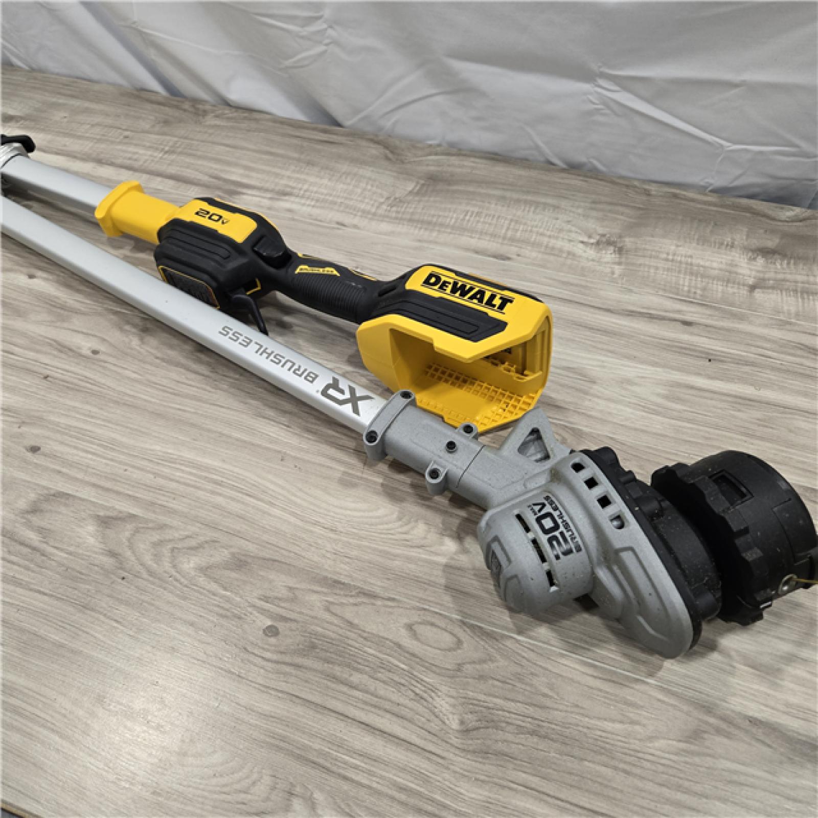 AS-IS DeWalt 20V MAXCordless String Trimmer Kit