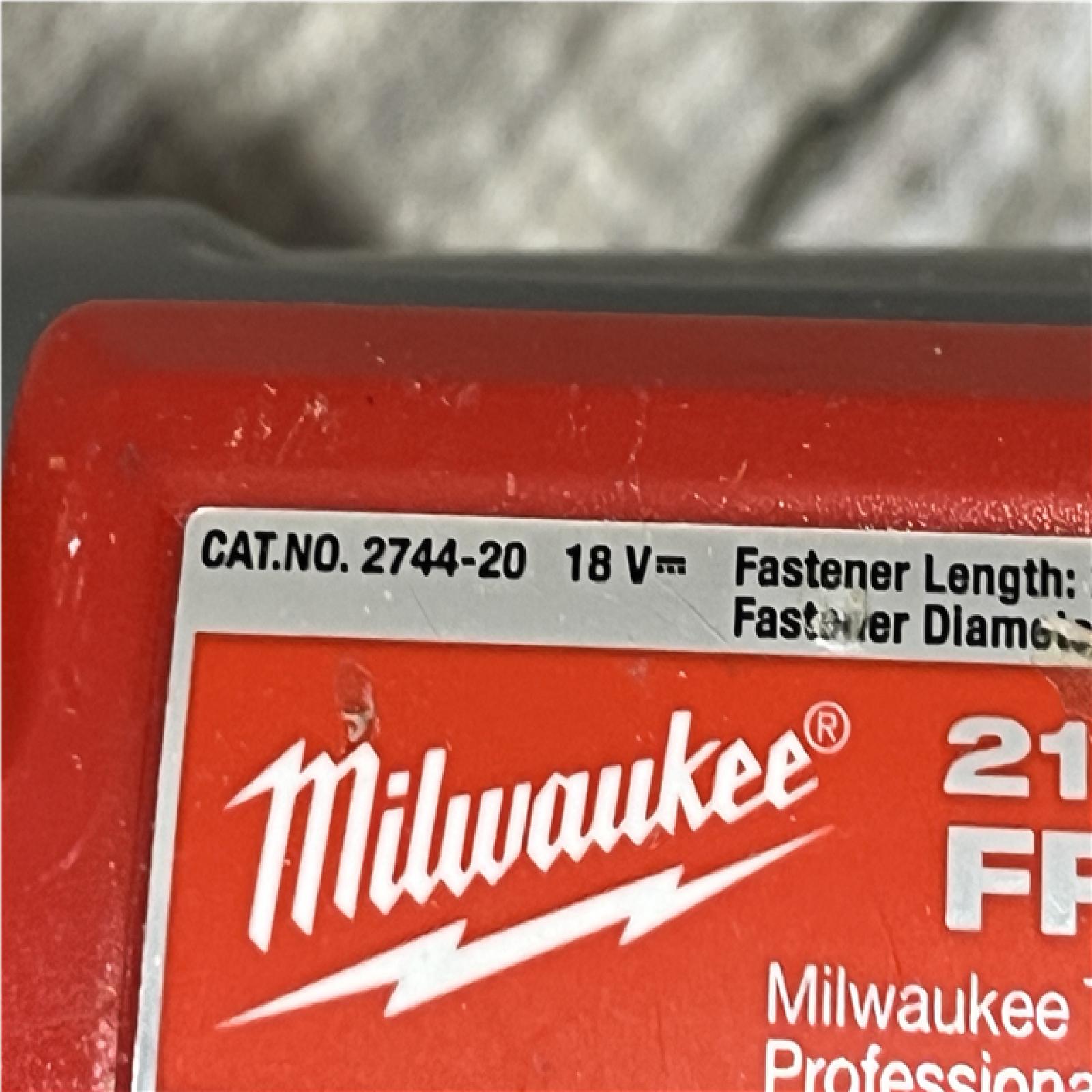 AS-IS Milwaukee FUEL 3-1/2 in 18V 21-Degree Lithium-Ion Brushless Cordless Nailer (Tool Only)