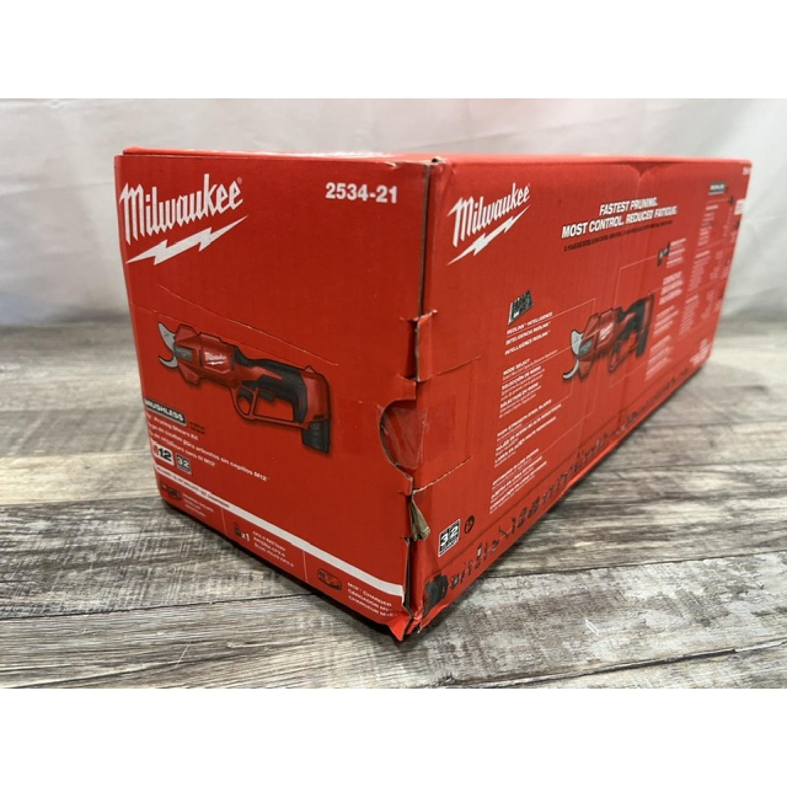 NEW - Milwaukee 12V Cordless Brushless Pruner Shears Kit