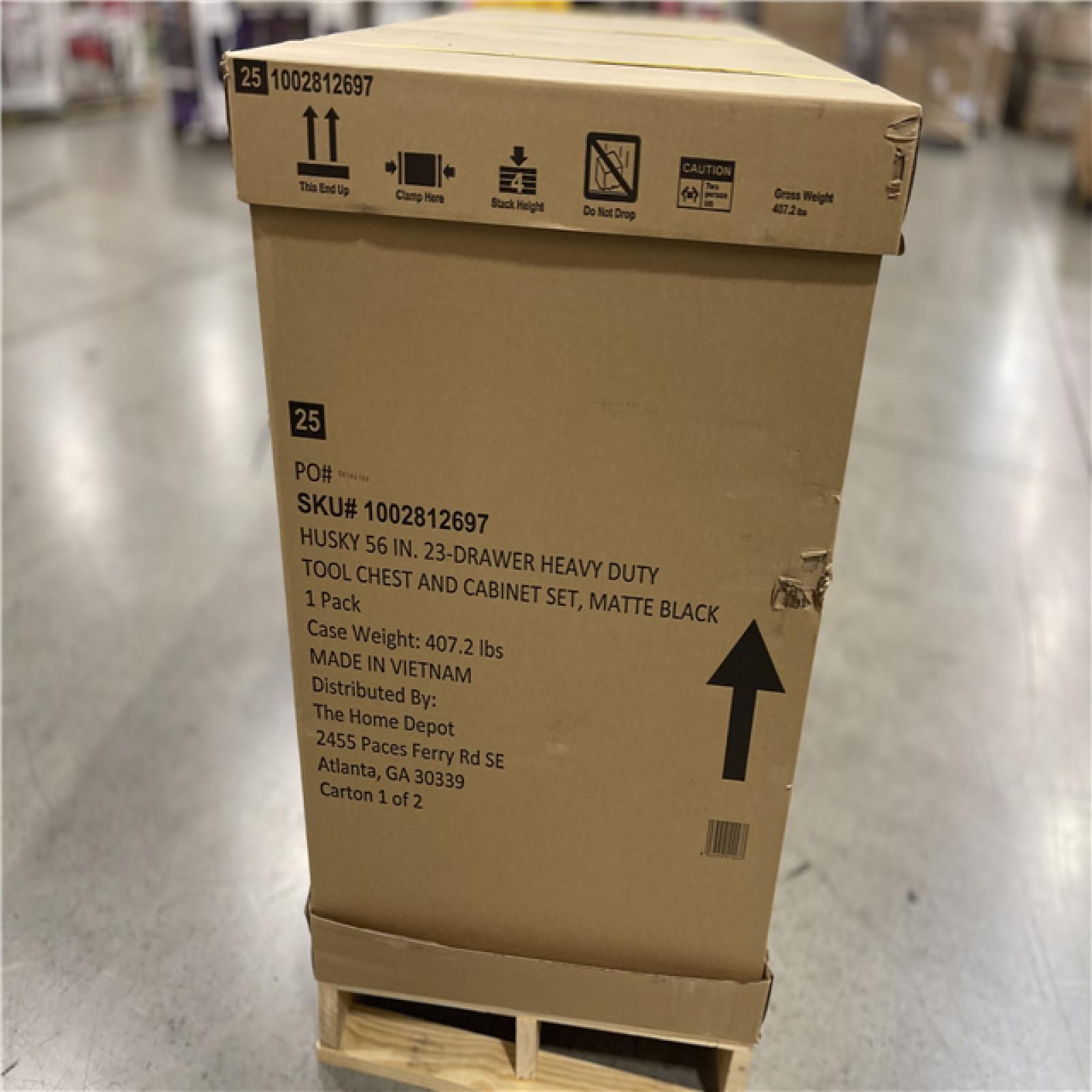 DALLAS LOCATION - Husky 56 in. W x 22 in. D Heavy Duty 12-Drawer Combination Rolling Tool Chest