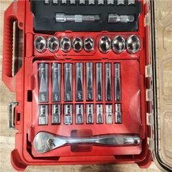 HOUSTON LOCATION - AS-IS (APPEARS LIKE NEW) MILWAUKEE 1/2 DRIVE METRIC & SAE RATCHET AND SOCKET SET