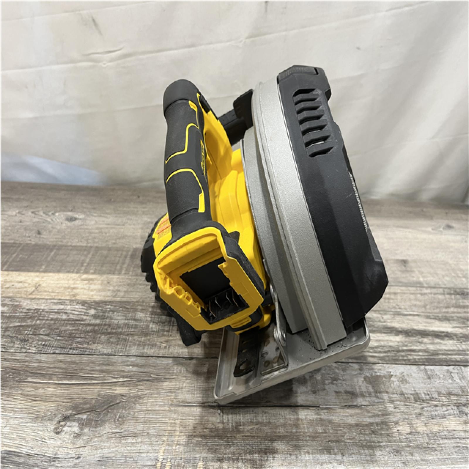 AS-IS DEWALT 20-Volt MAX 7-1/4 in. Cordless Metal Cutting Circular Saw (Tool only)