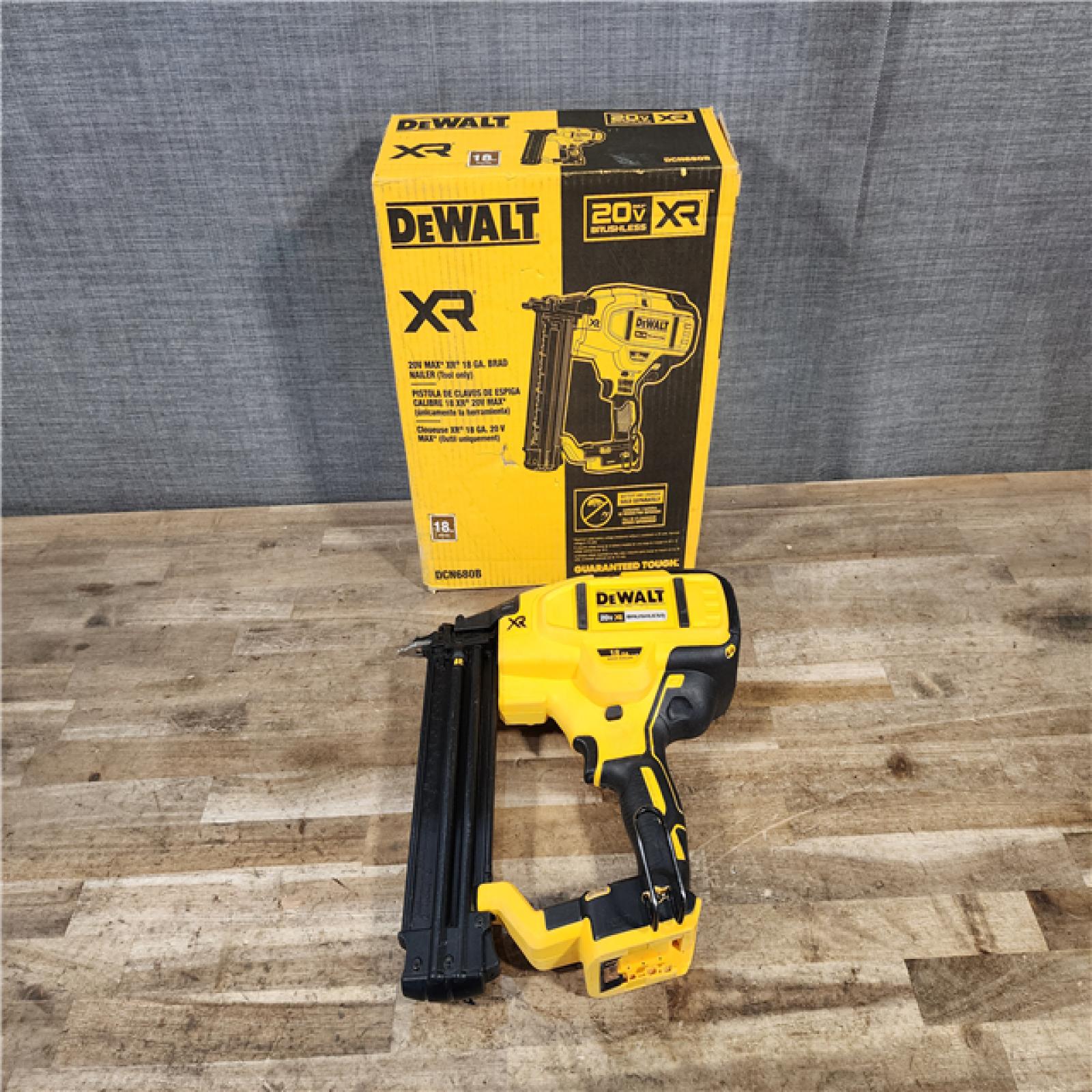 HOUSTON LOCATION - AS-IS DEWALT 20V MAX XR Lithium-Ion Electric Cordless 18-Gauge Brad Nailer (Tool Only)