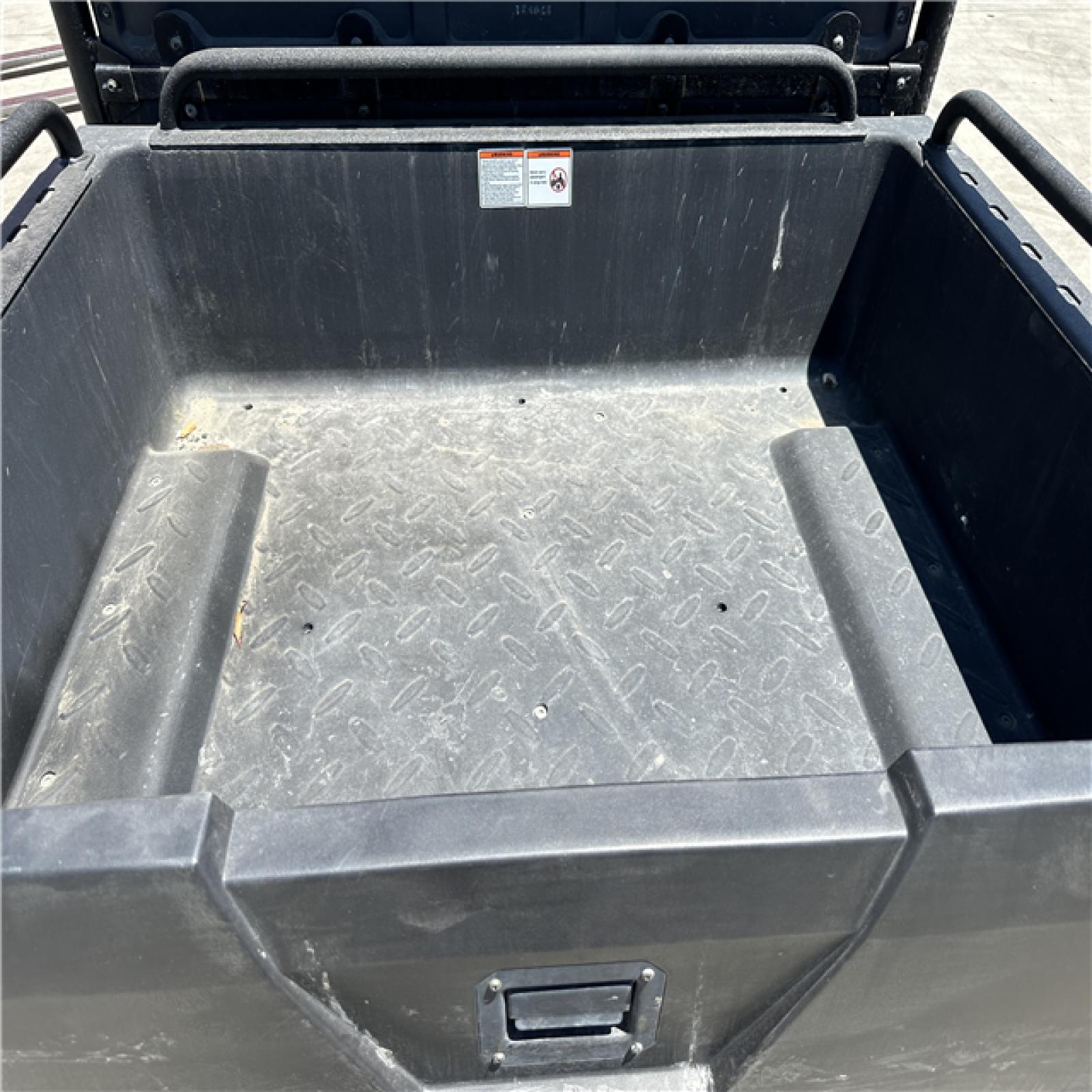 California AS-IS VECTOR 500 4WD UTV Delphi Multec in Green Utility Vehicle (No Key/Body Damage)