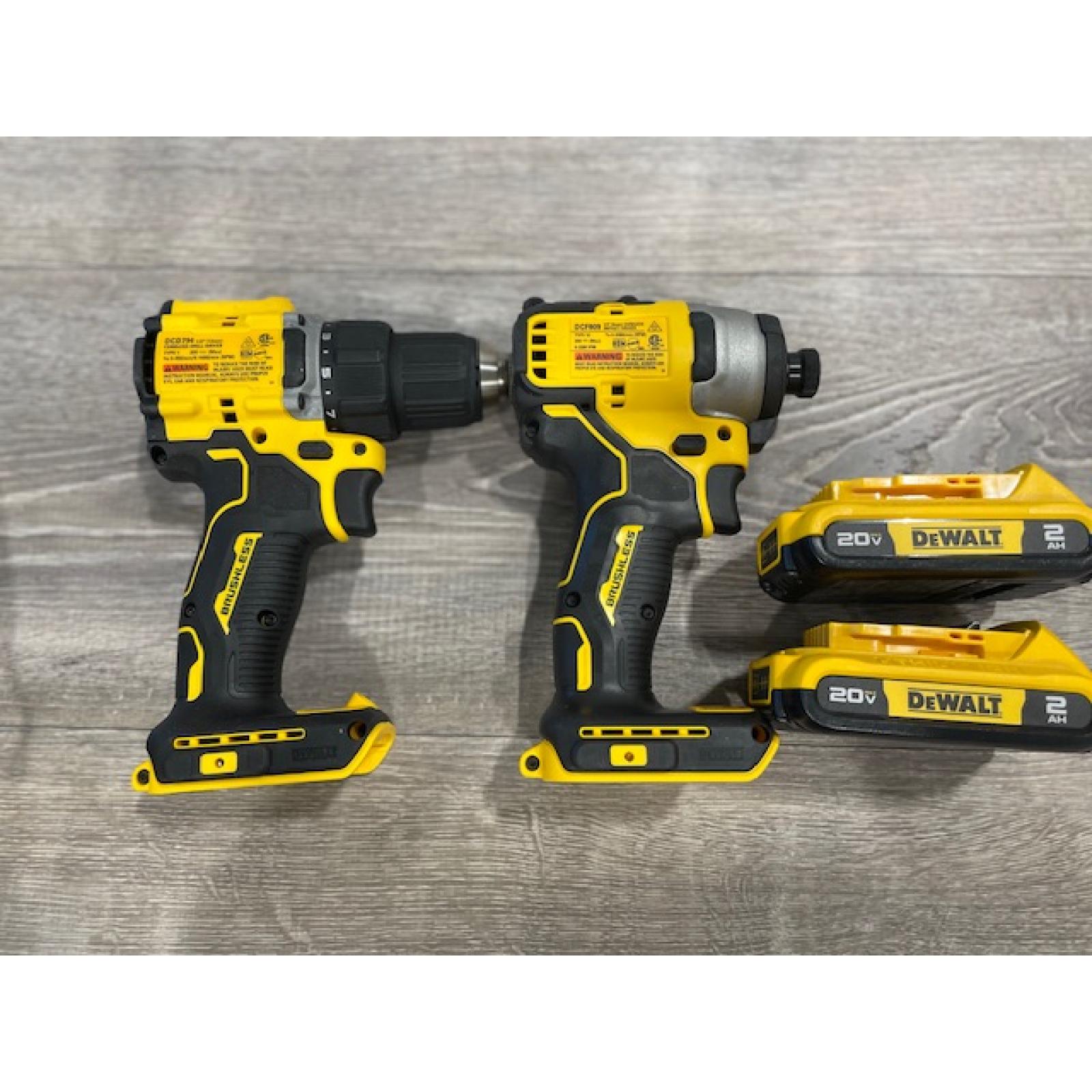 AS-IS DEWALT ATOMIC 20-Volt MAX Lithium-Ion Cordless Combo Kit