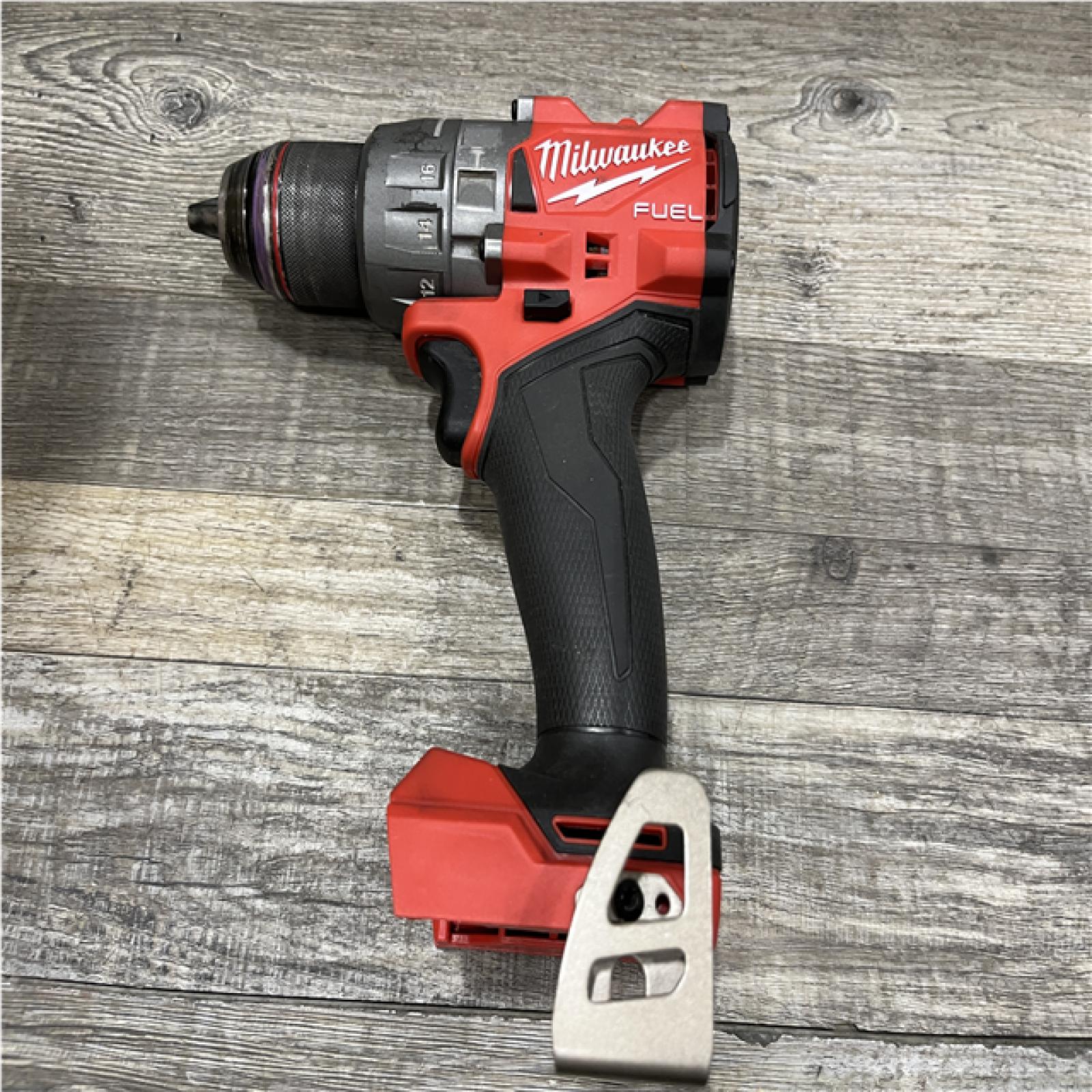 AS-IS Milwaukee FUEL 18V Lithium-Ion Brushless Cordless 1/2 in. Hammer Drill Driver Kit