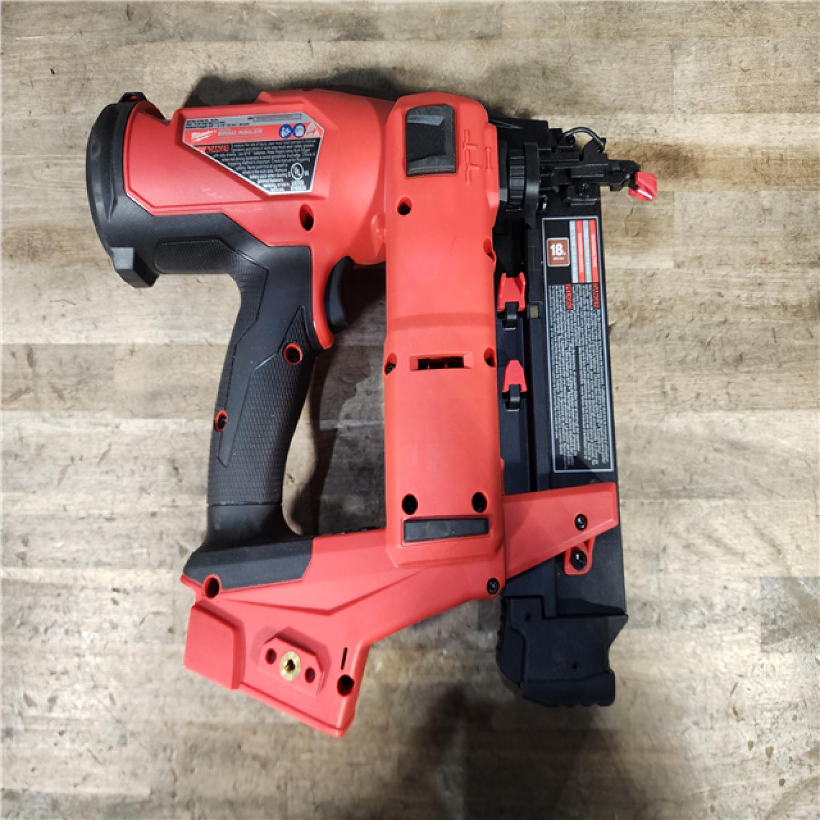 HOUSTON LOCATION - AS-IS Milwaukee M18 Fuel 18V Brushless 18-Gauge Brad Nailer 2746-20 (Bare Tool)