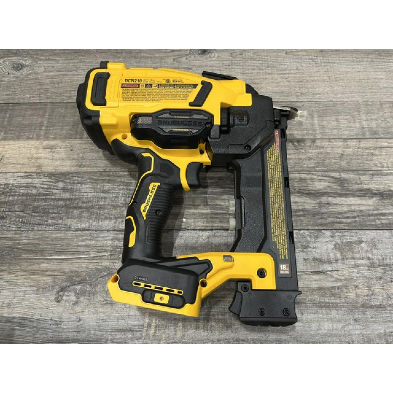 AS-IS DEWALT 20V MAX XR 18 Gauge Cordless Brad Nailer (Tool Only)