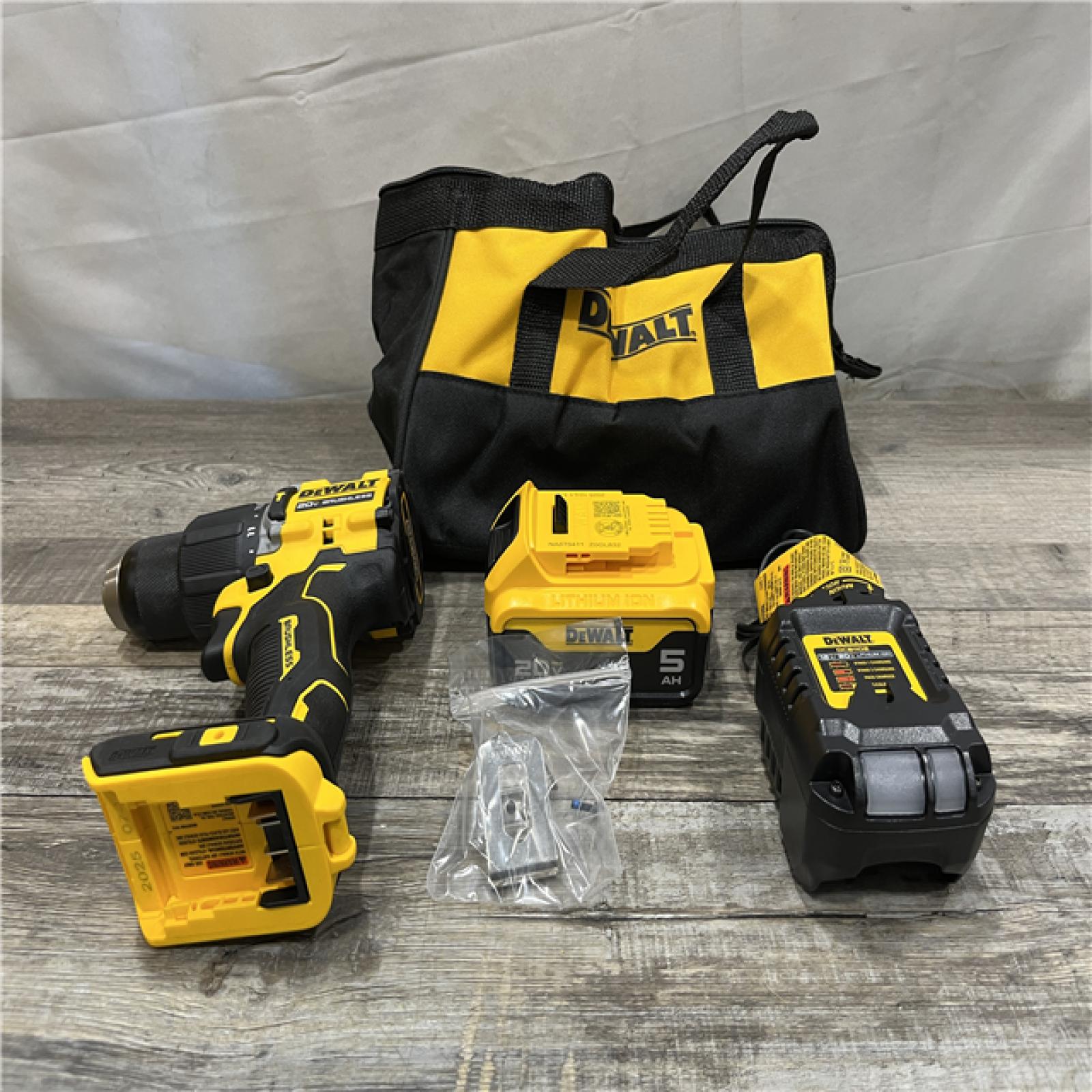 AS-IS DEWALT ATOMIC 20V Lithium-Ion Cordless 1/2 in. Hammer Drill Kit