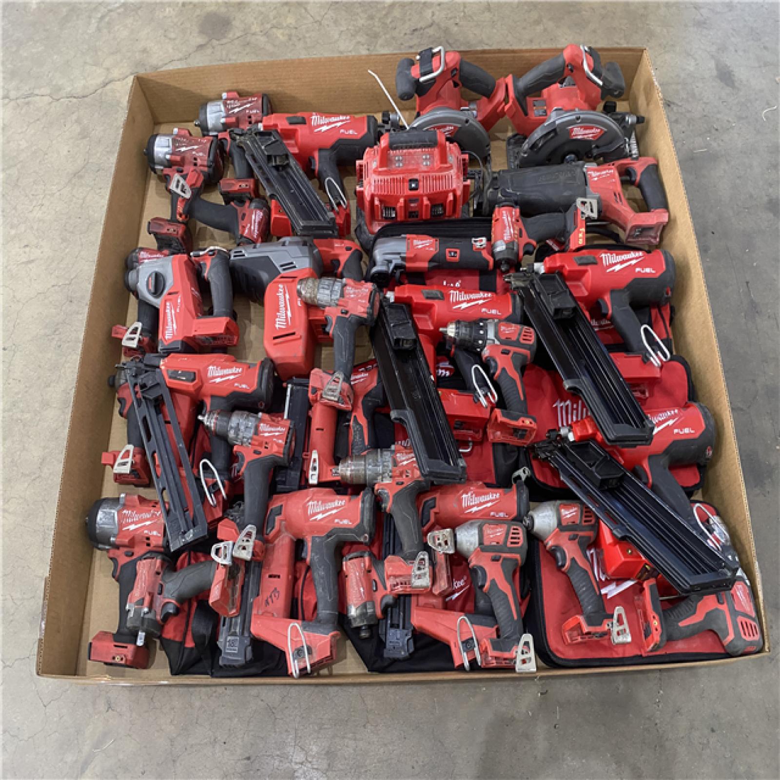 Houston Location AS IS - Tool Pallet