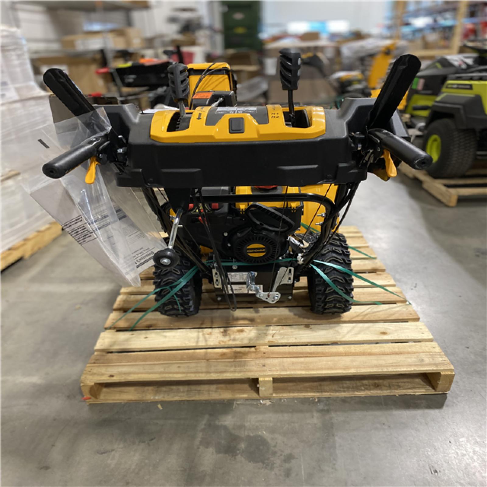 Dallas Location - As-Is Cub Cadet 2X 26 in. 243cc Gas Snow