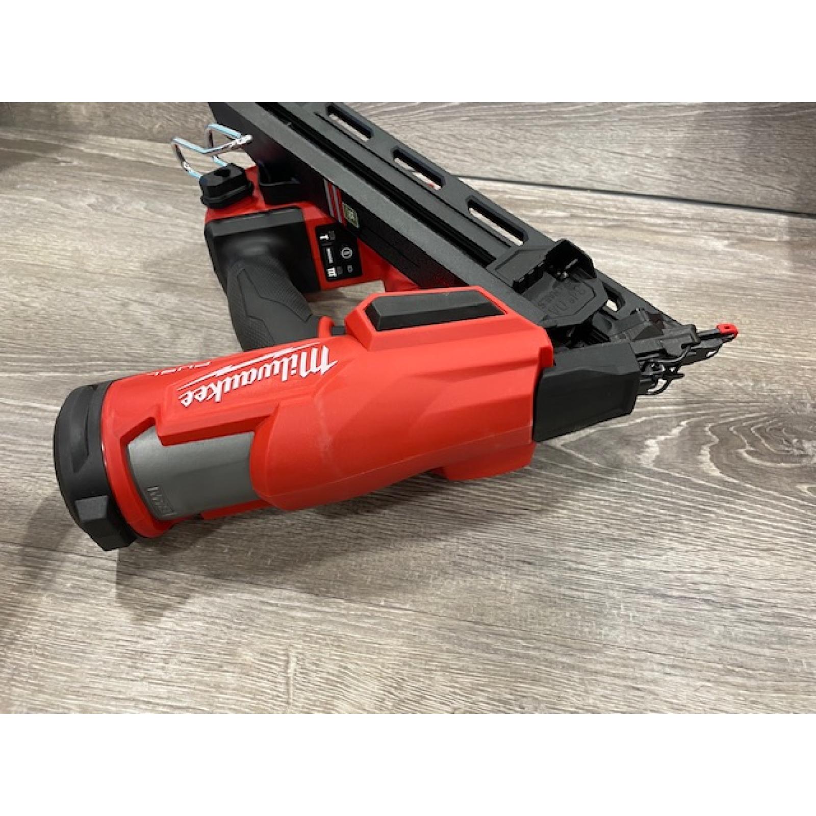 AS-IS Milwaukee FUEL 18-Volt Lithium-Ion Brushless Cordless Gen II 15-Gauge Angled Finish Nailer (Tool-Only)