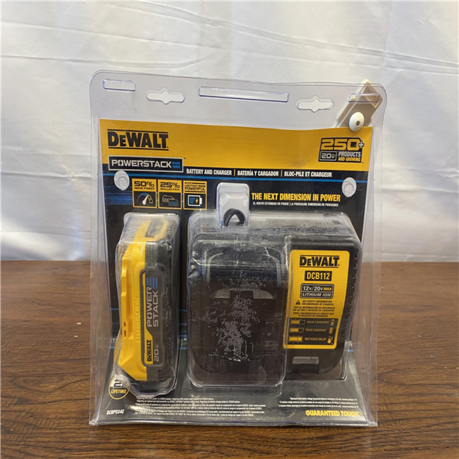 NEW! DEWALT 20-Volt MAX POWERSTACK Battery Starter Kit
