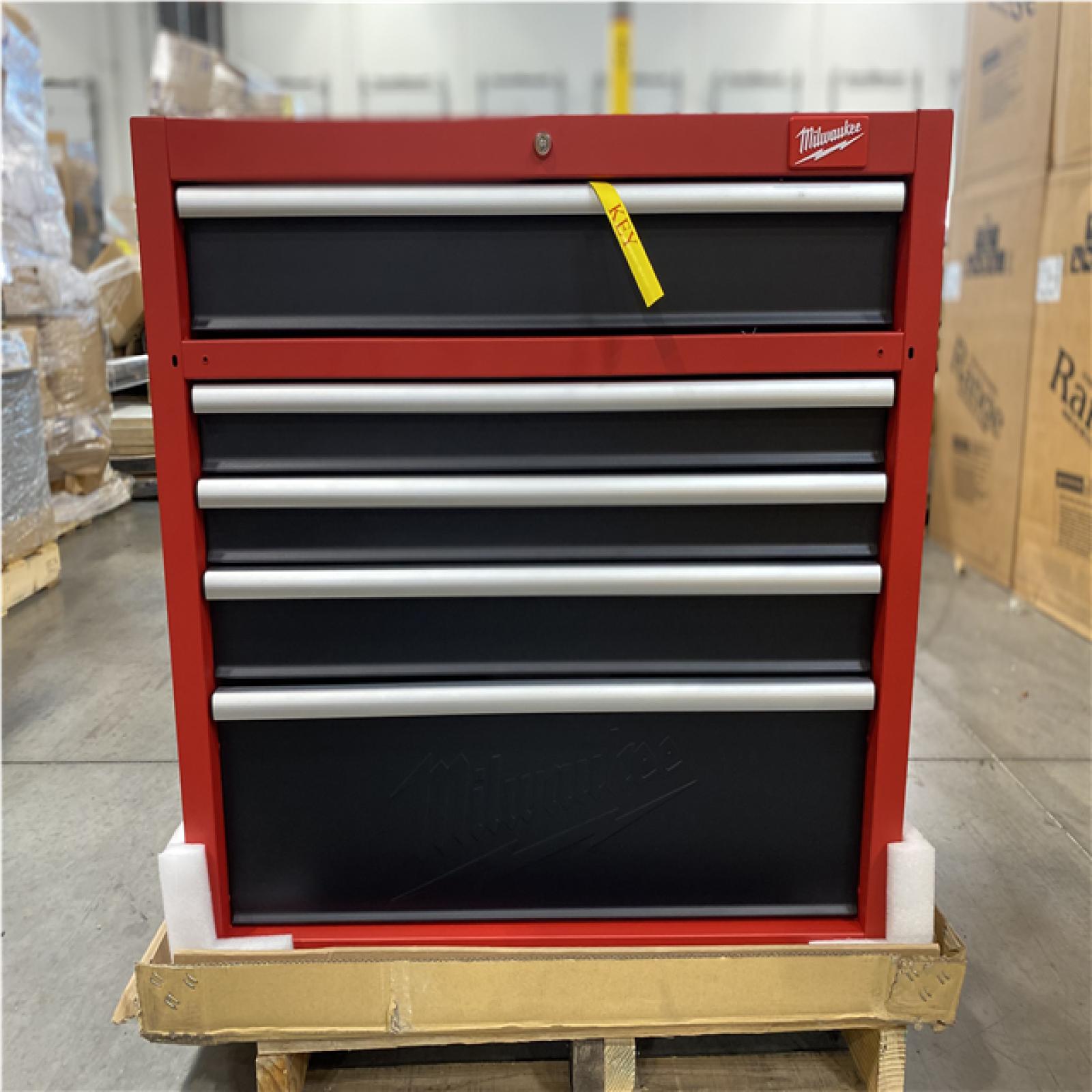 DALLAS LOCATION- AS-IS MILWAUKEE High Capacity 36 in. W x 22.1 in. D 5-Drawer Rolling Tool Cabinet