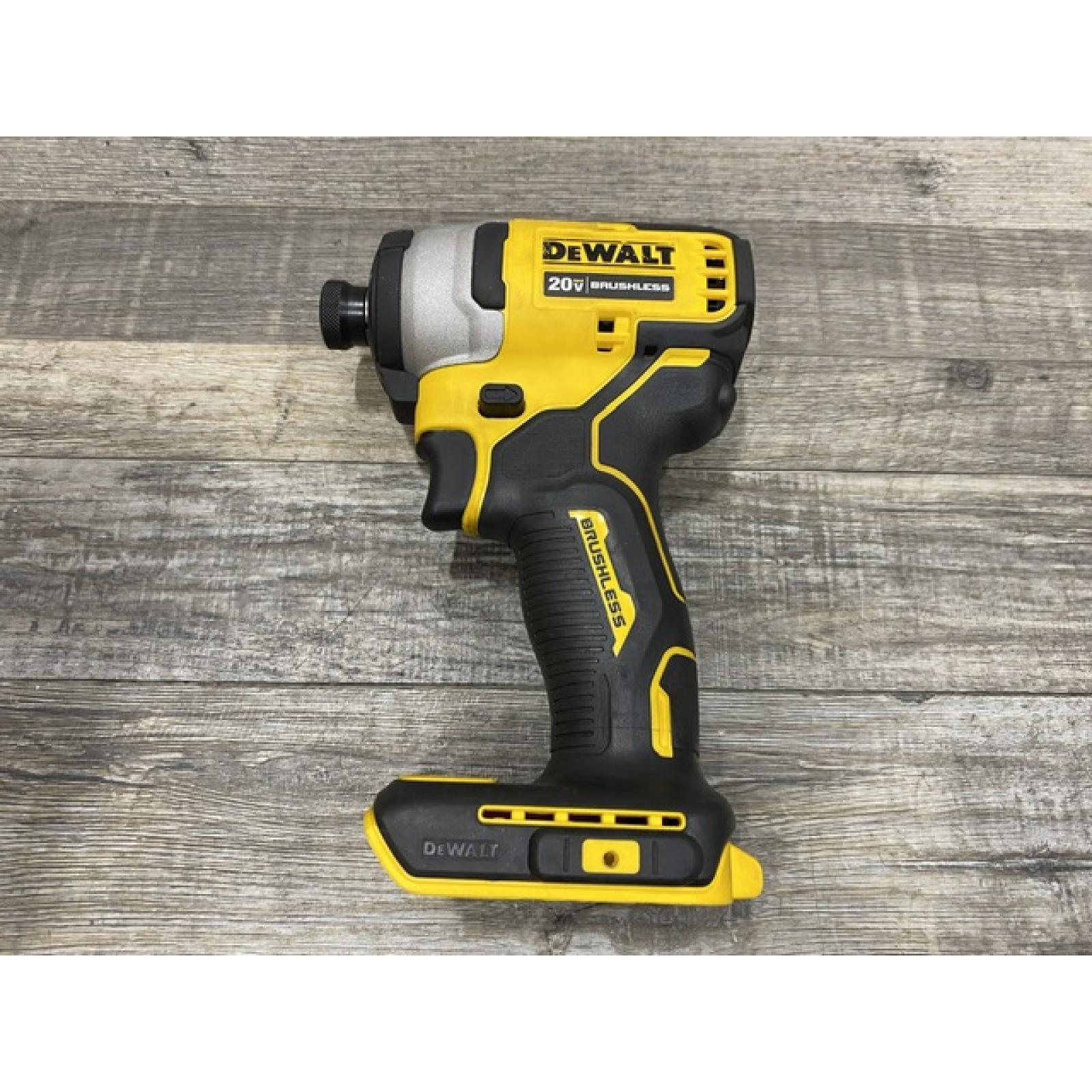 AS-IS DEWALT Atomic 20V Max Lithium-Ion Brushless Cordless Compact 1/4 in. Impact Driver Kit