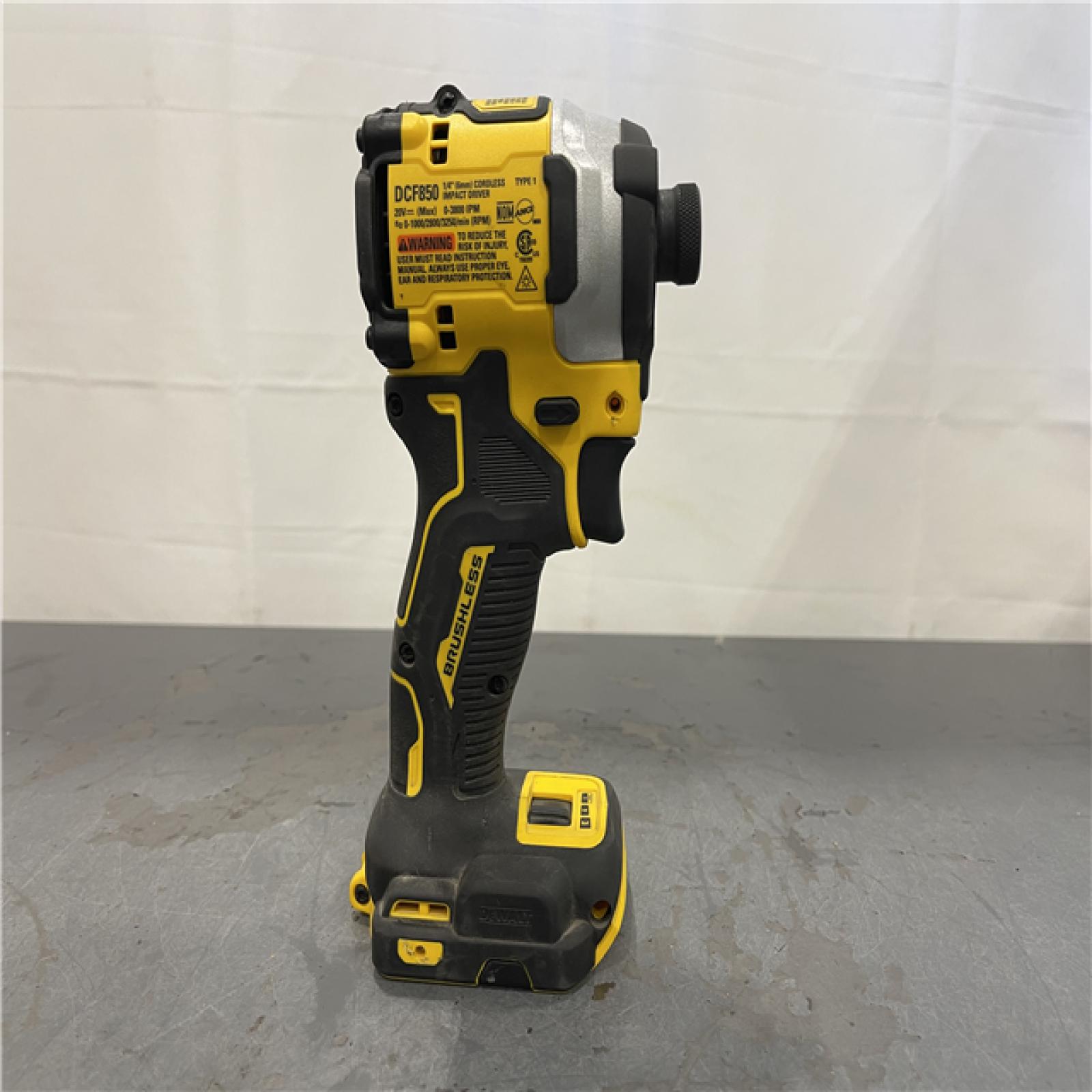 AS-IS - DeWalt ATOMIC 20V MAX Cordless Brushless Compact 1/4 in. Impact Driver