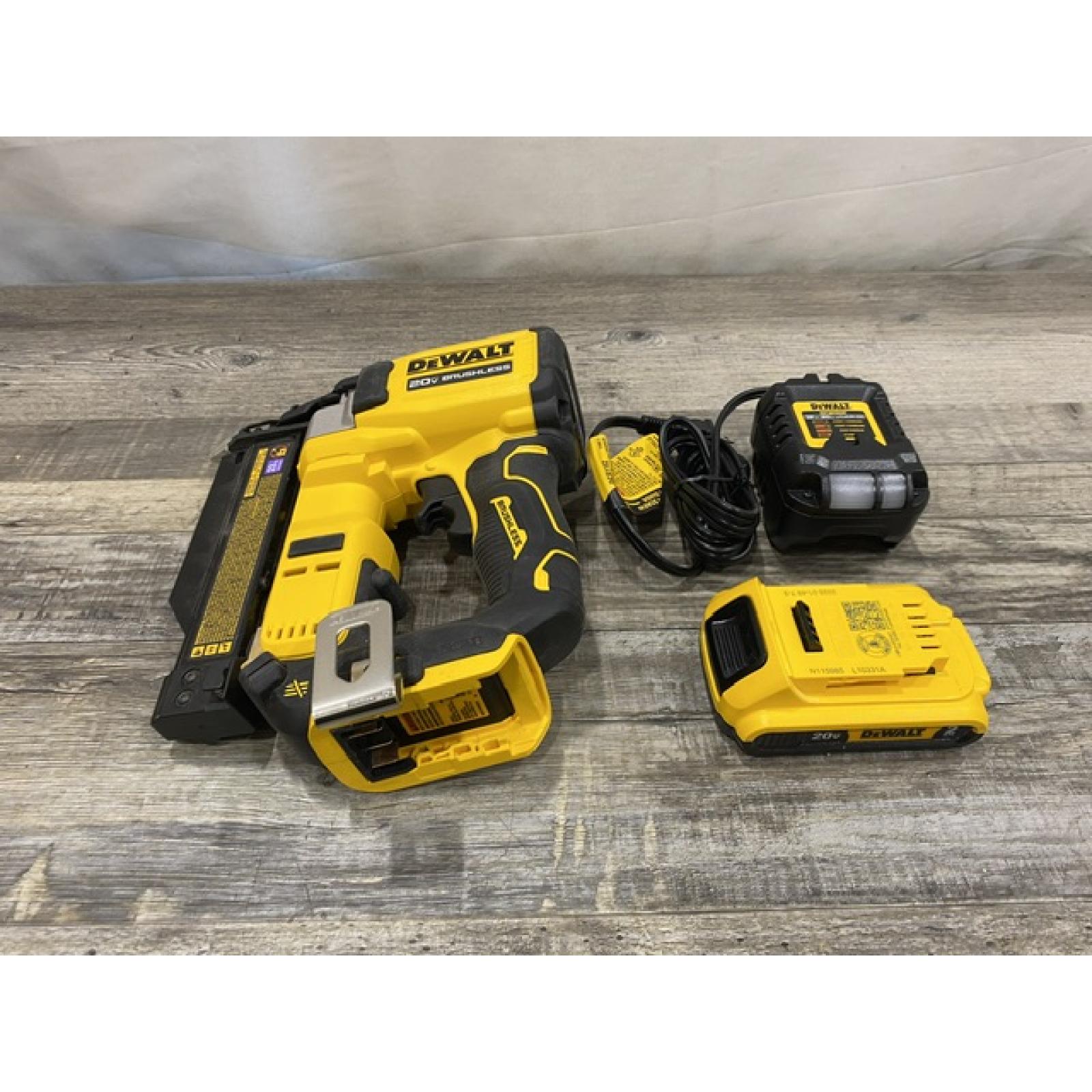 AS-IS DEWALT ATOMIC 20V MAX Lithium Ion Cordless 23 Gauge Pin Nailer Kit