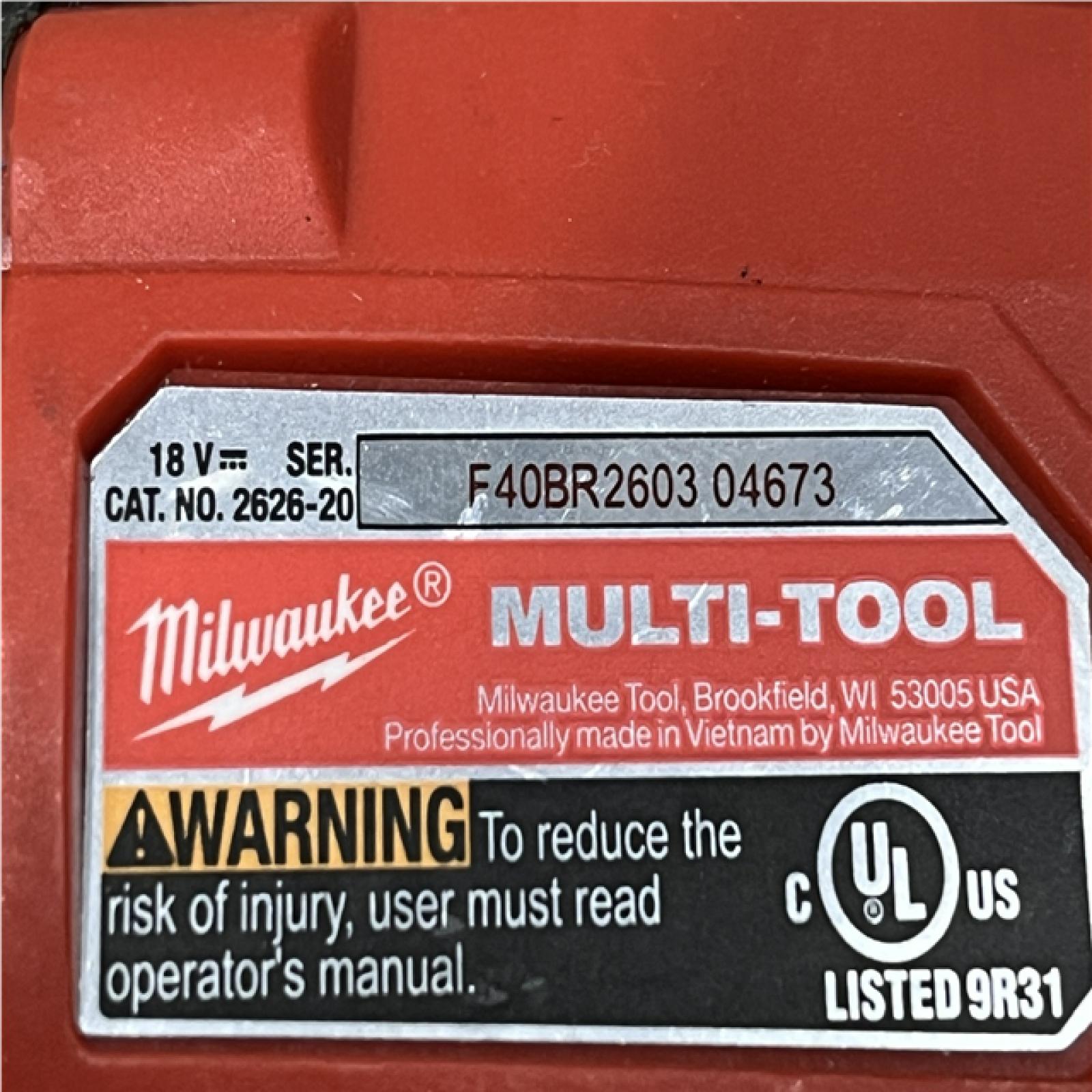AS-IS Milwaukee 18V Lithium-Ion Cordless Oscillating Multi-Tool (Tool-Only)