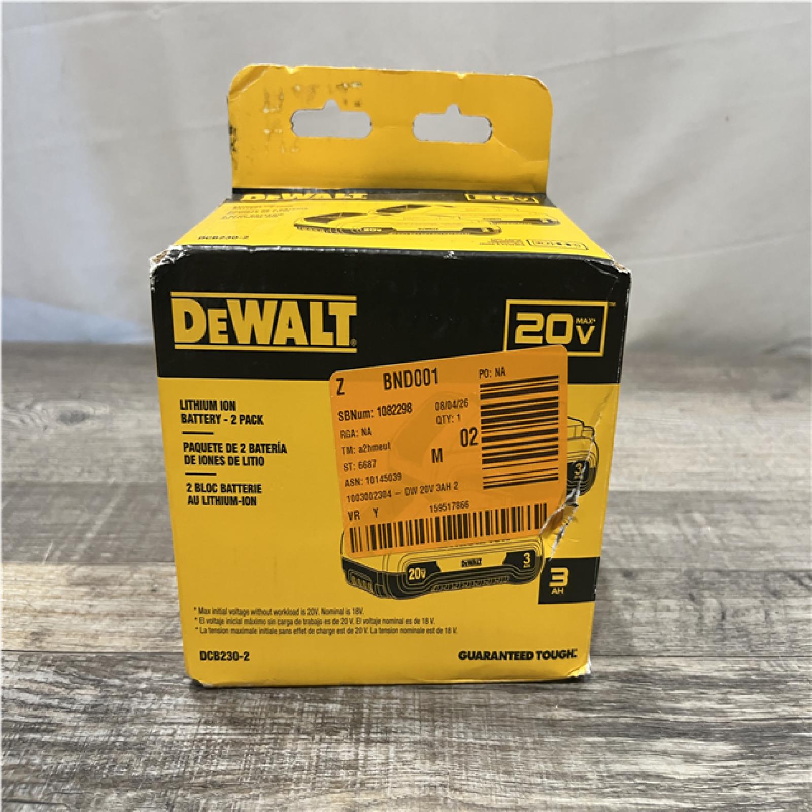 NEW - DEWALT 20V MAX Compact Lithium-Ion 3.0Ah Battery Pack (2 Pack)