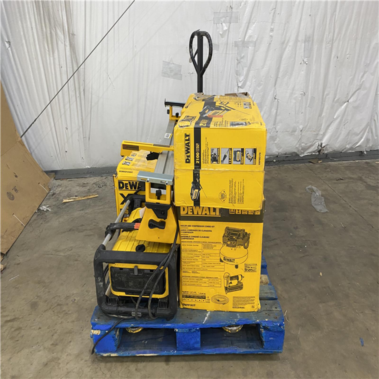Houston Location AS IS - Tool Pallet