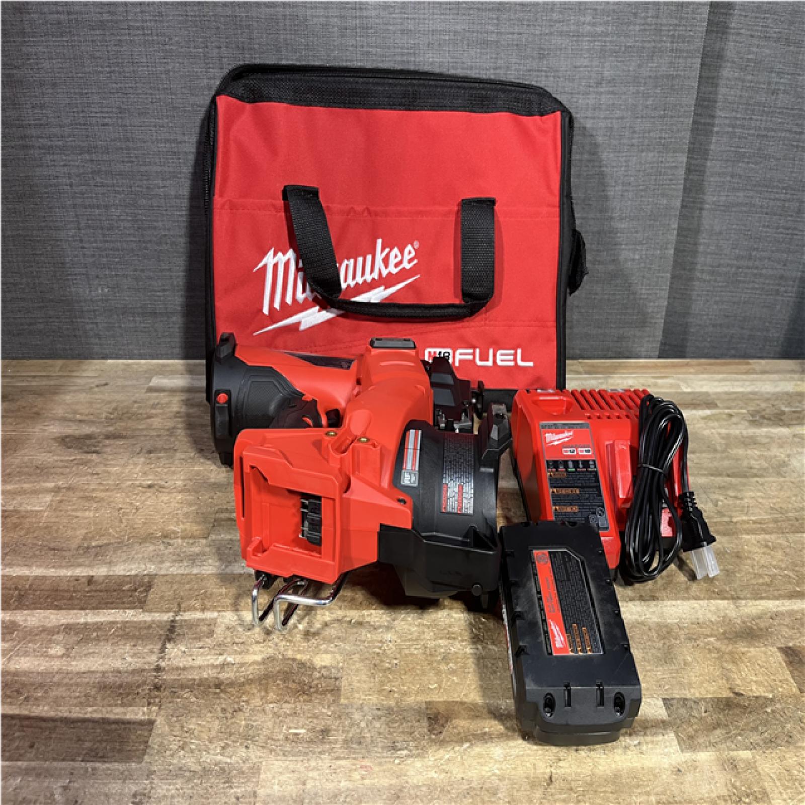 Houston Location AS-IS Milwaukee FUEL 18-Volt Lithium-Ion Brushless Cordless Coil Roofing Nailer Combo Kit