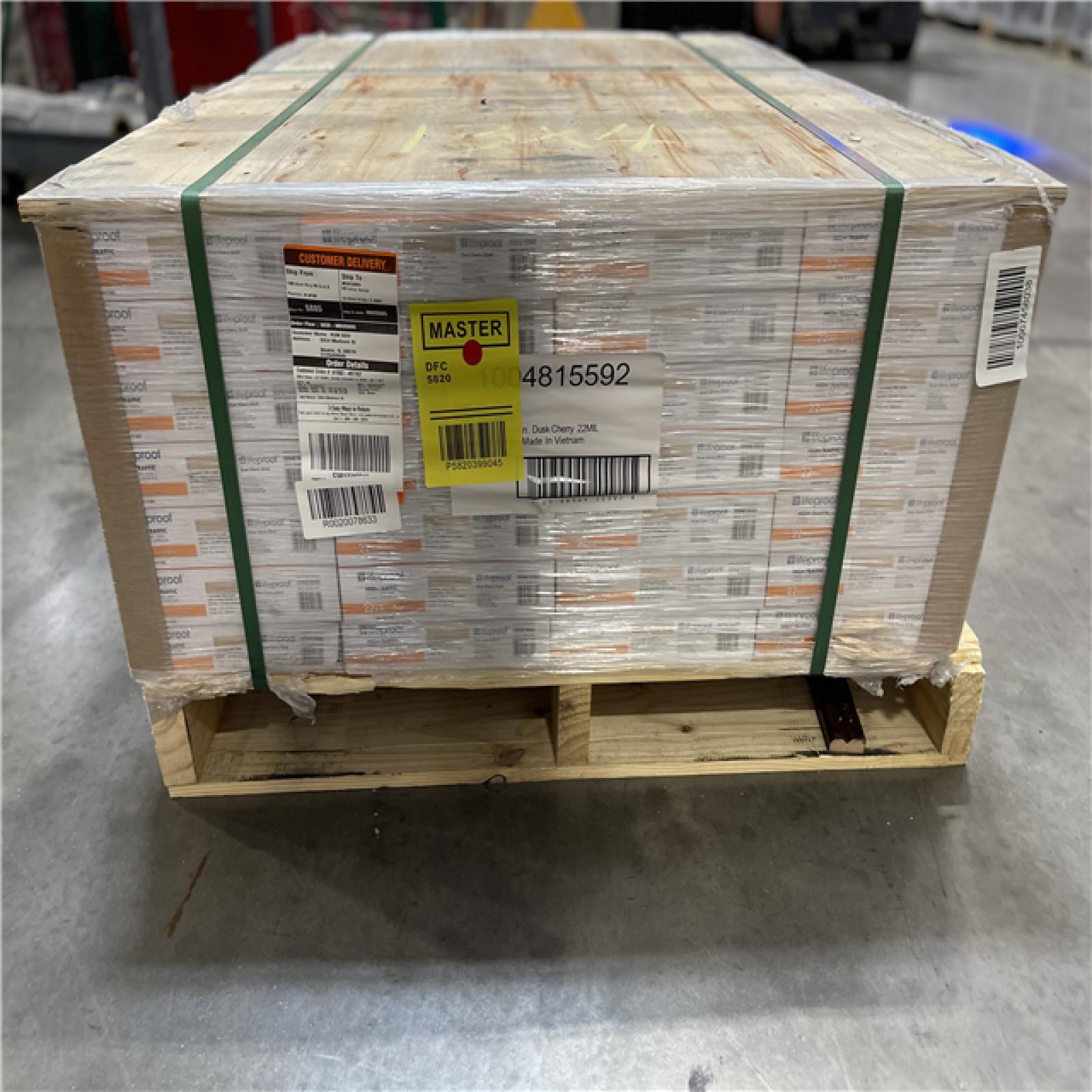 DALLAS LOCATION- LIFEPROOF Dusk Cherry 22 MIL x 8.7 in. W x 48 in. L Click Lock Flooring (20.1 sqft/case) PALLET (28 UNITS)