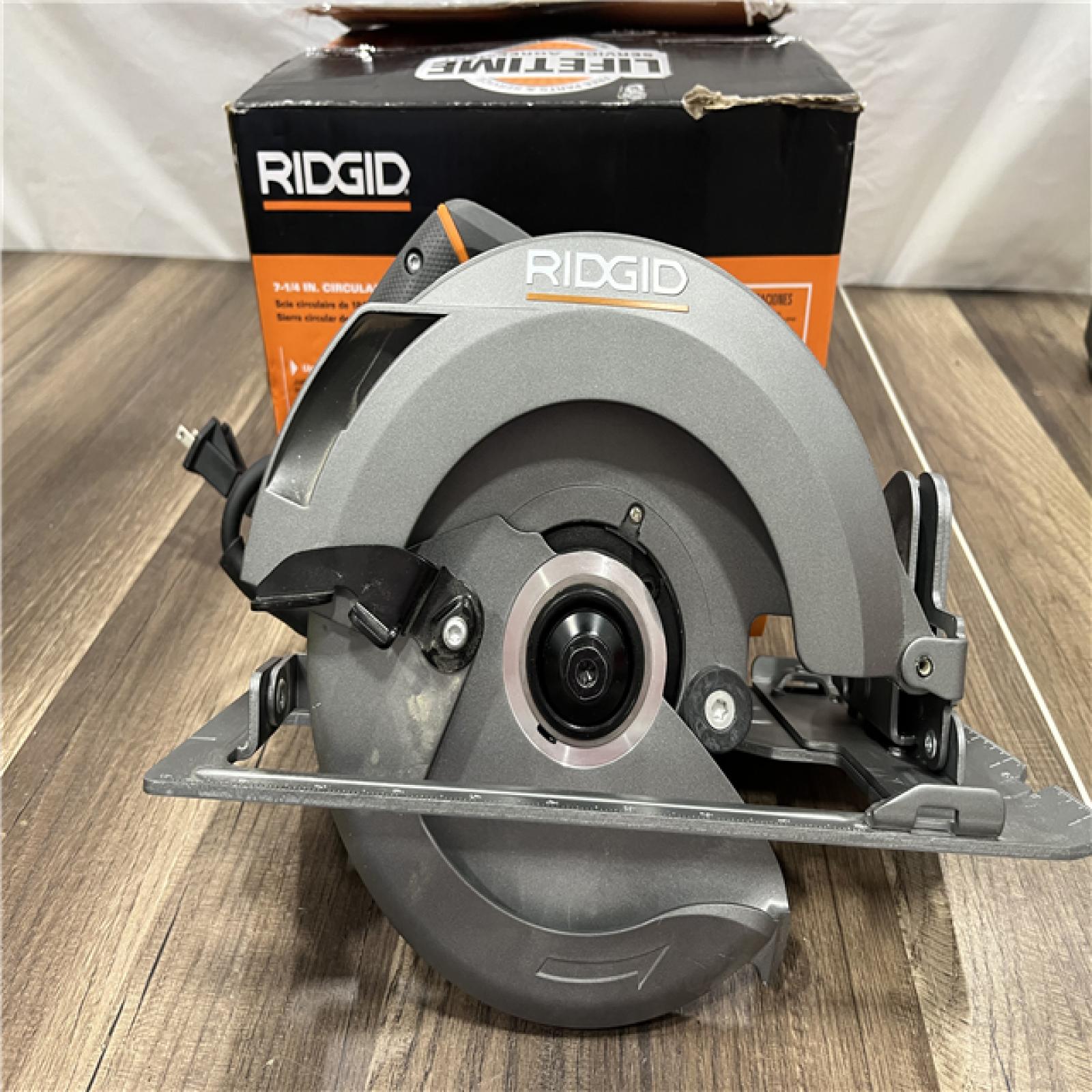 GOOD Ridgid 15 Amp 7-1/4 in. Circular Saw