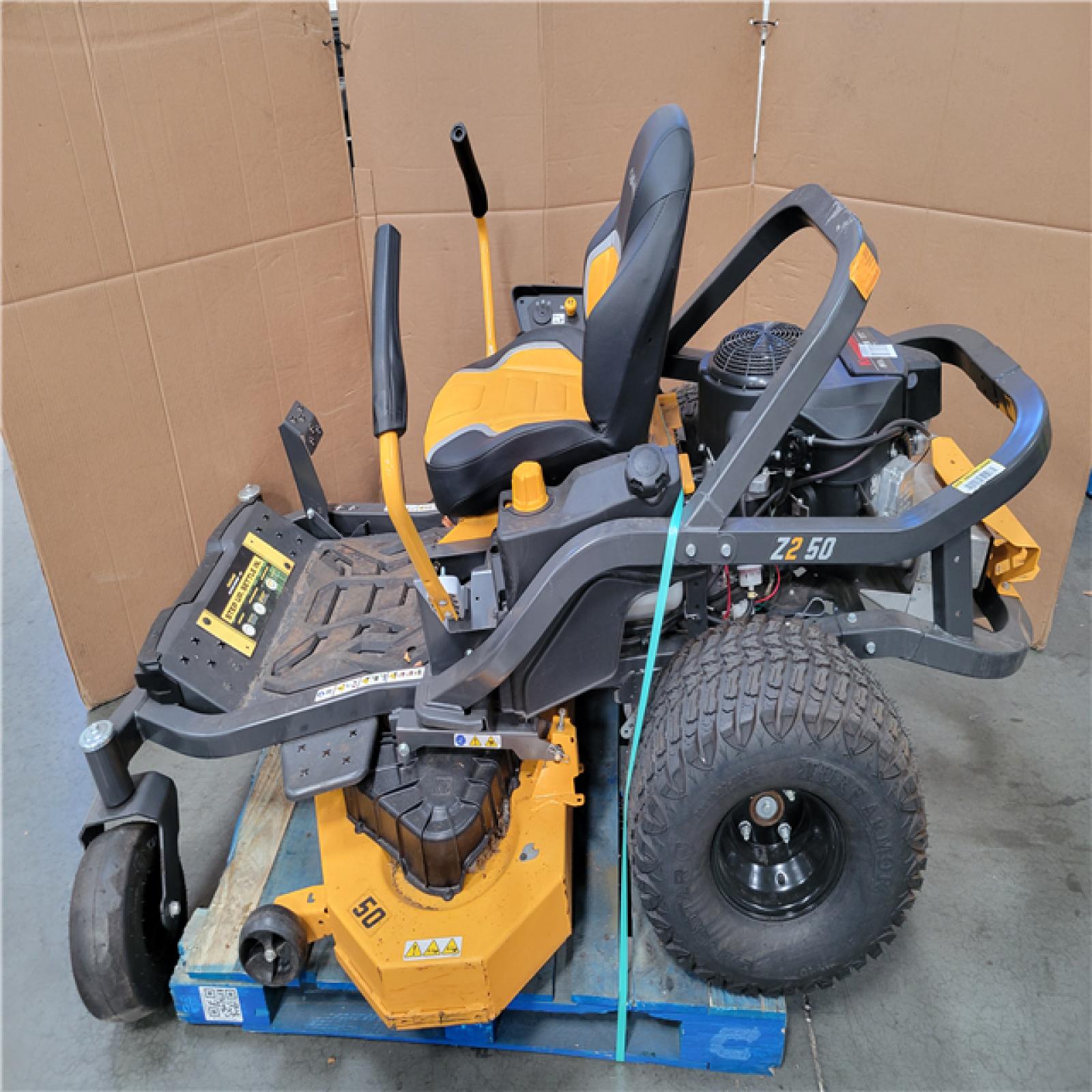 CALIFORNIA AS-IS CUB CADET ULTIMA ZT2 50 SIT DOWN RIDING LAWN MOWER