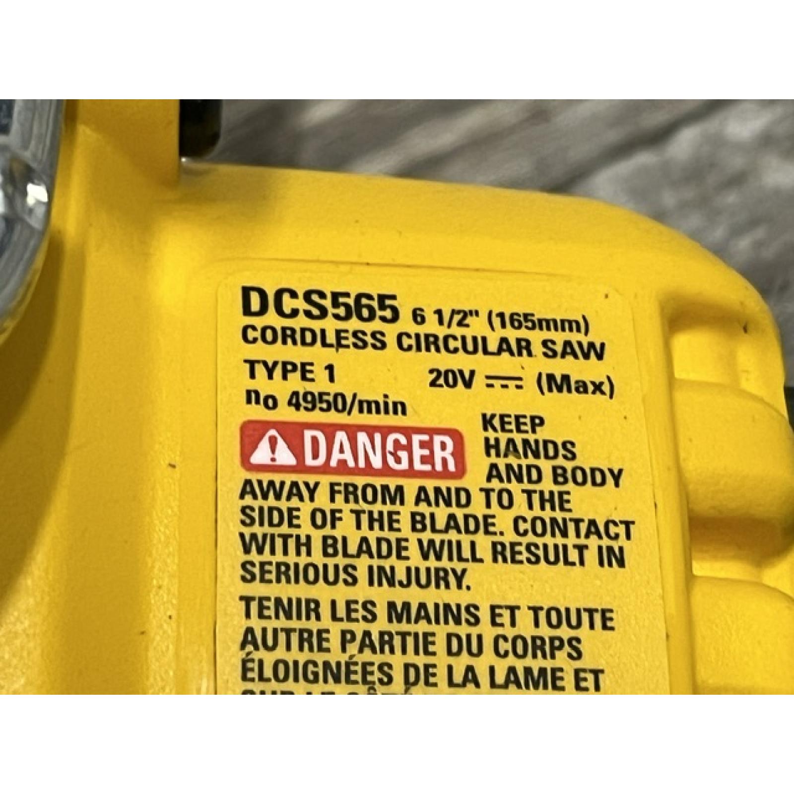 AS-IS DEWALT 20V MAX Cordless Brushless 6-1/2 in. Sidewinder Style Circular Saw (Tool Only)