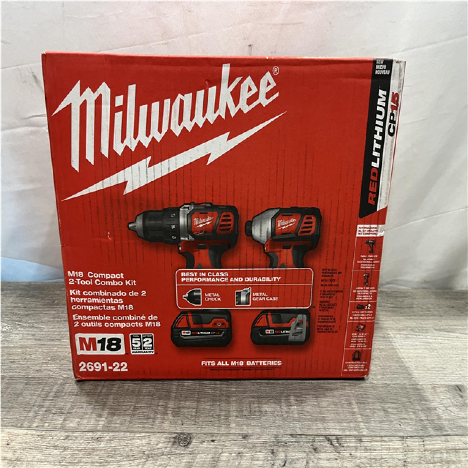 NEW - Milwaukee 18V Lithium-Ion Cordless Drill Driver/Impact Driver Combo Kit